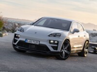 2025 Porsche Macan Turbo