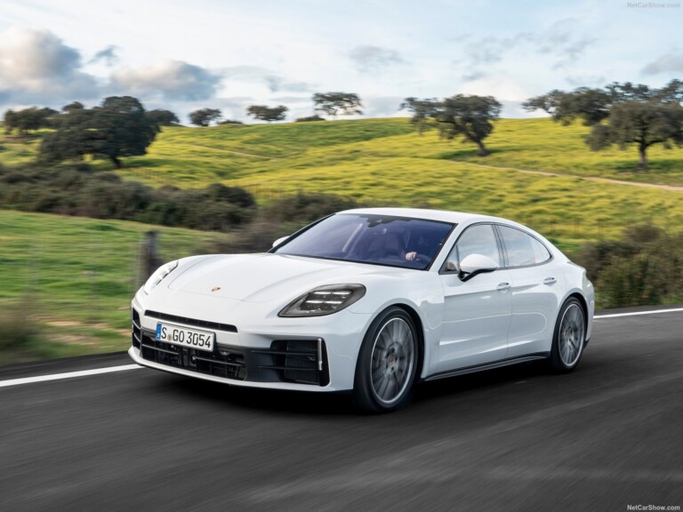 2024 Porsche Panamera 4