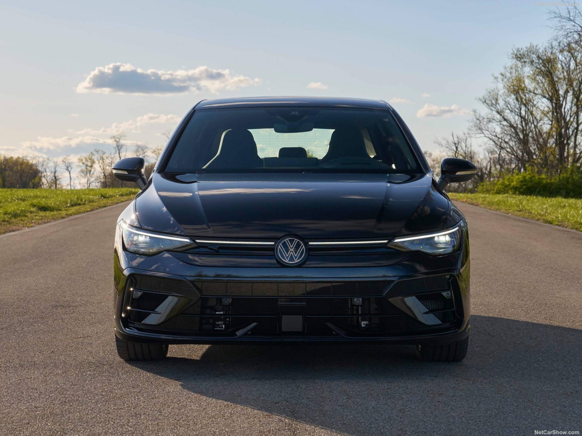 2025 Volkswagen Golf R Black Edition