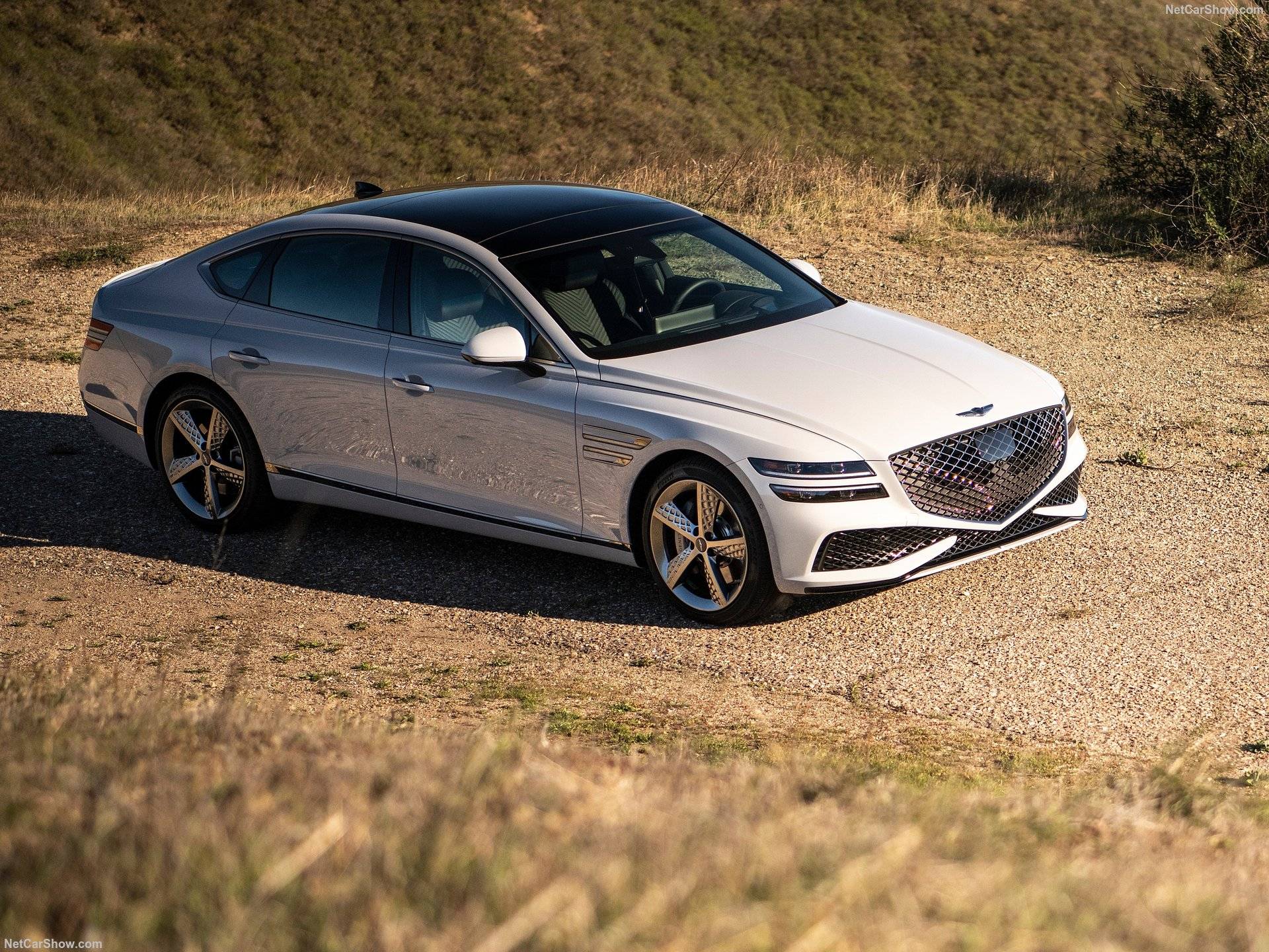 2025 Genesis G80