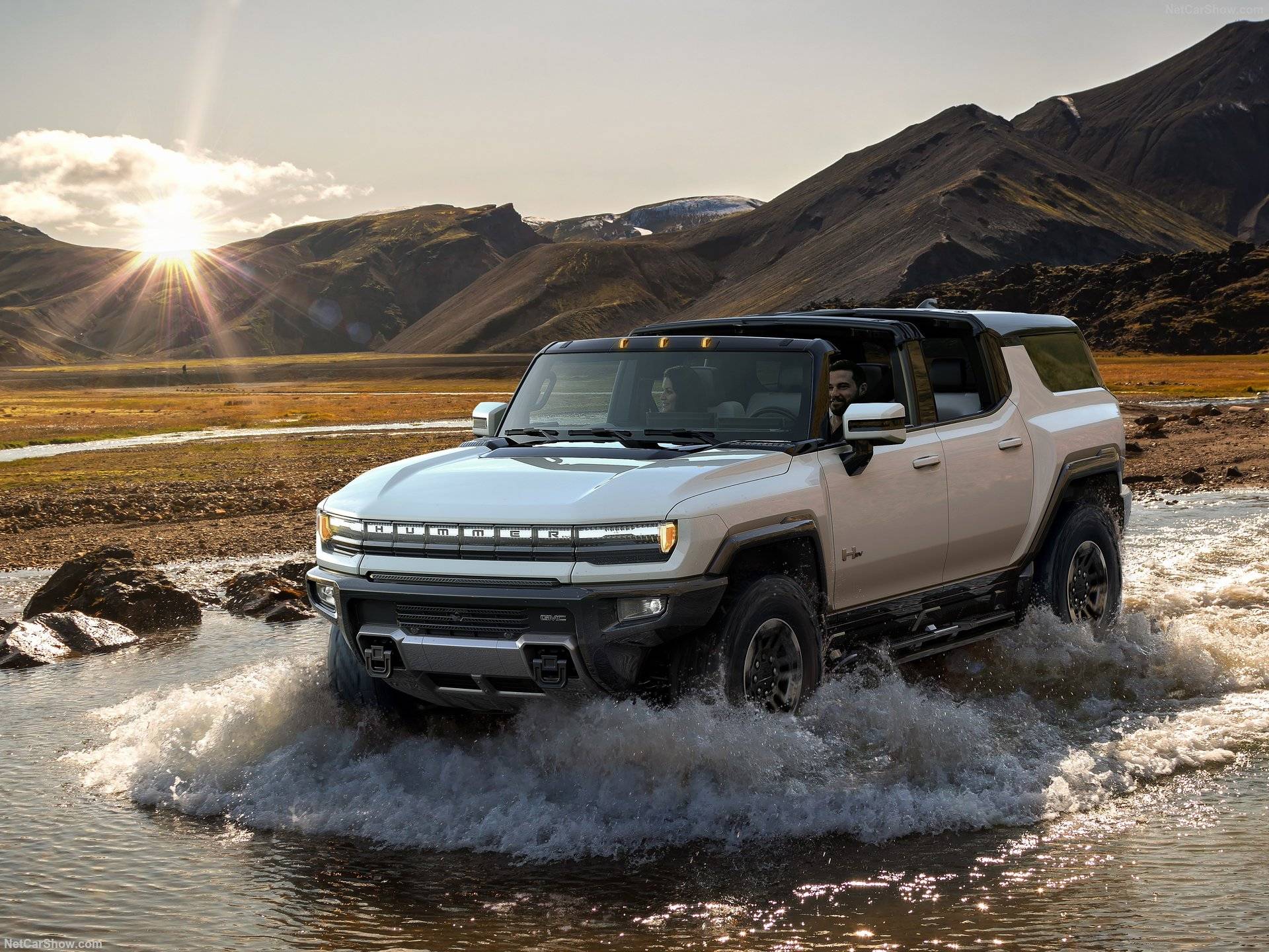 2025 gmc hummer ev suv