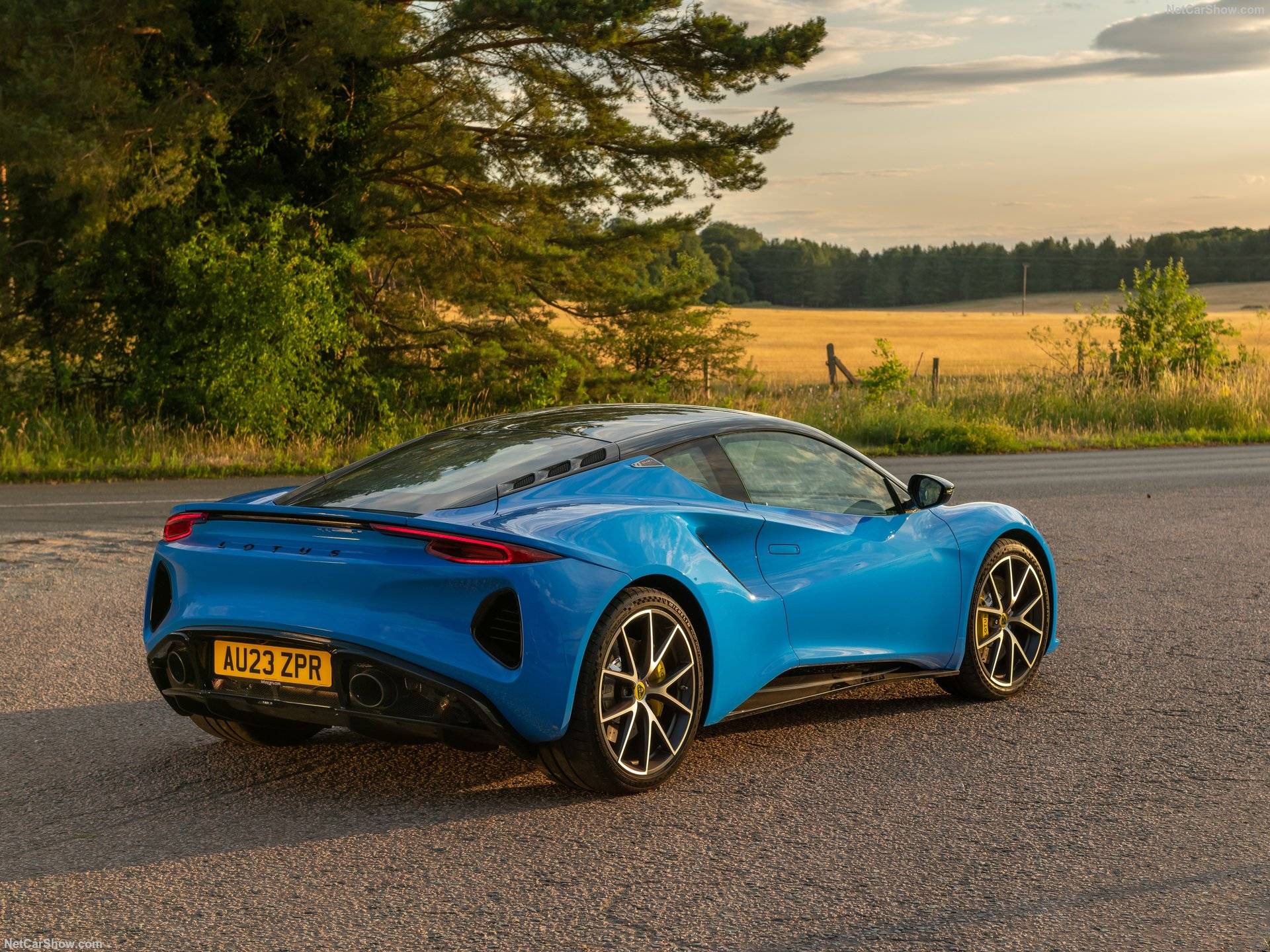 2024 Lotus Emira i4