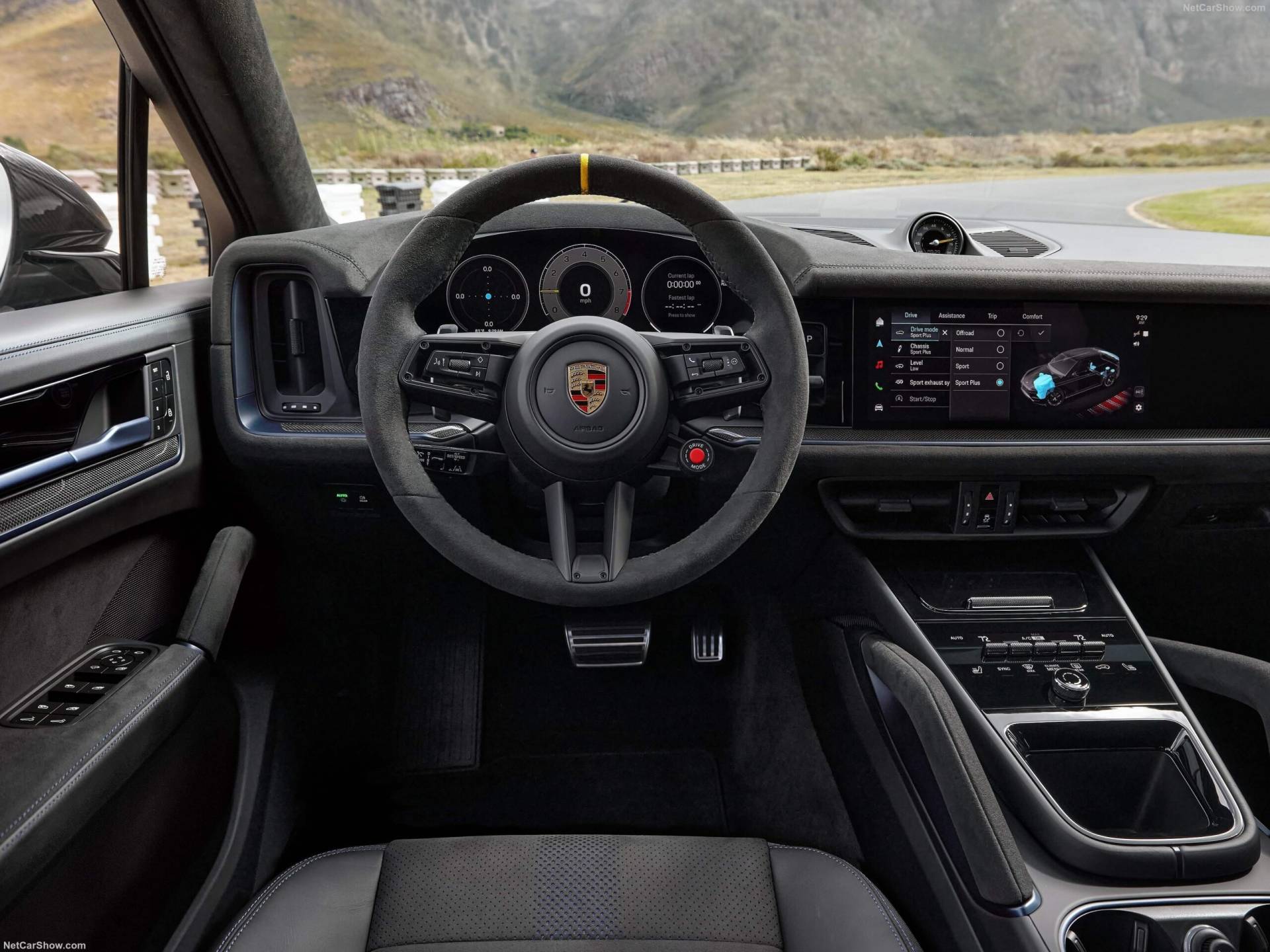 2024 Porsche Cayenne Turbo GT