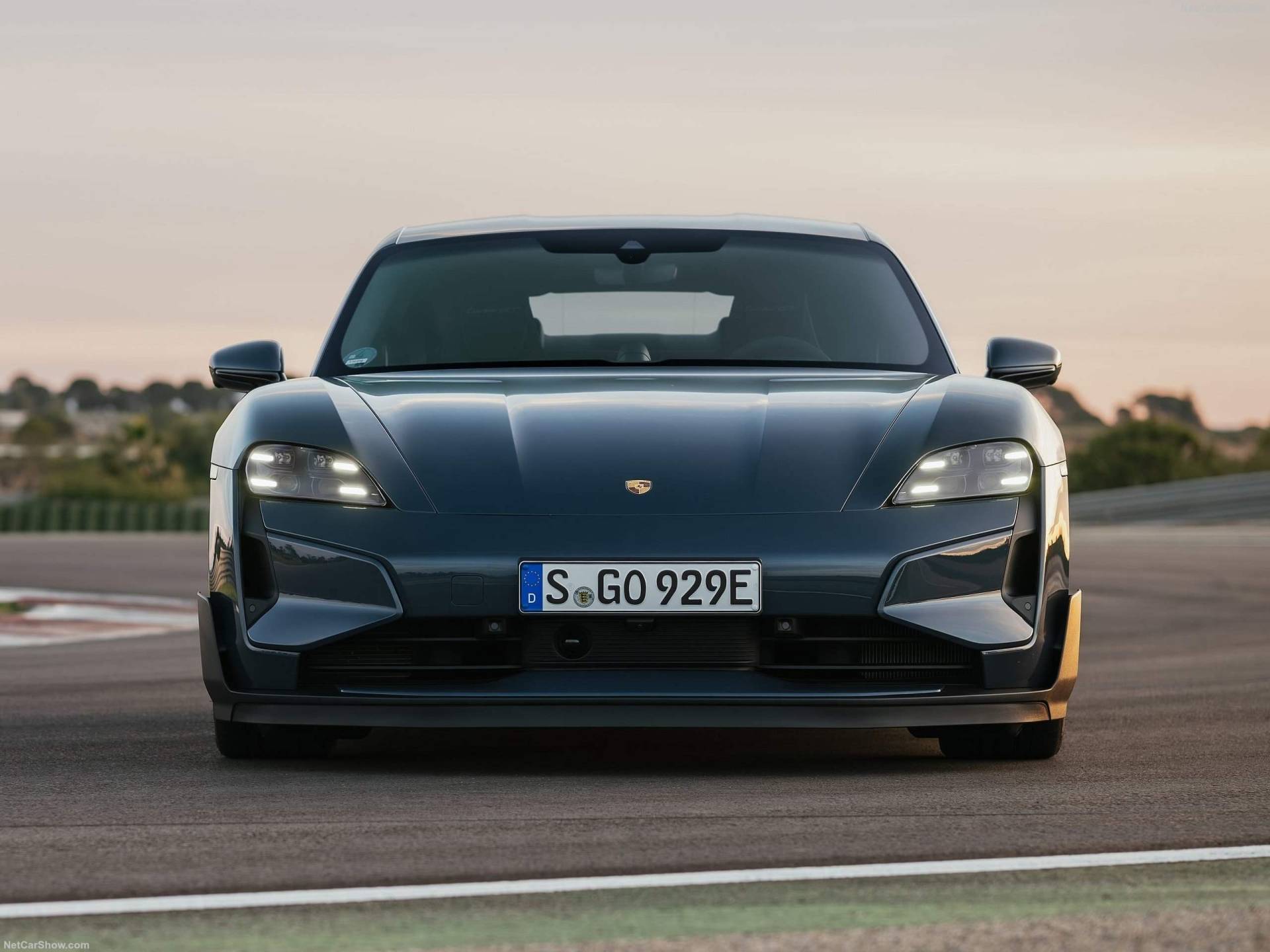 2025 Porsche Taycan Turbo GT