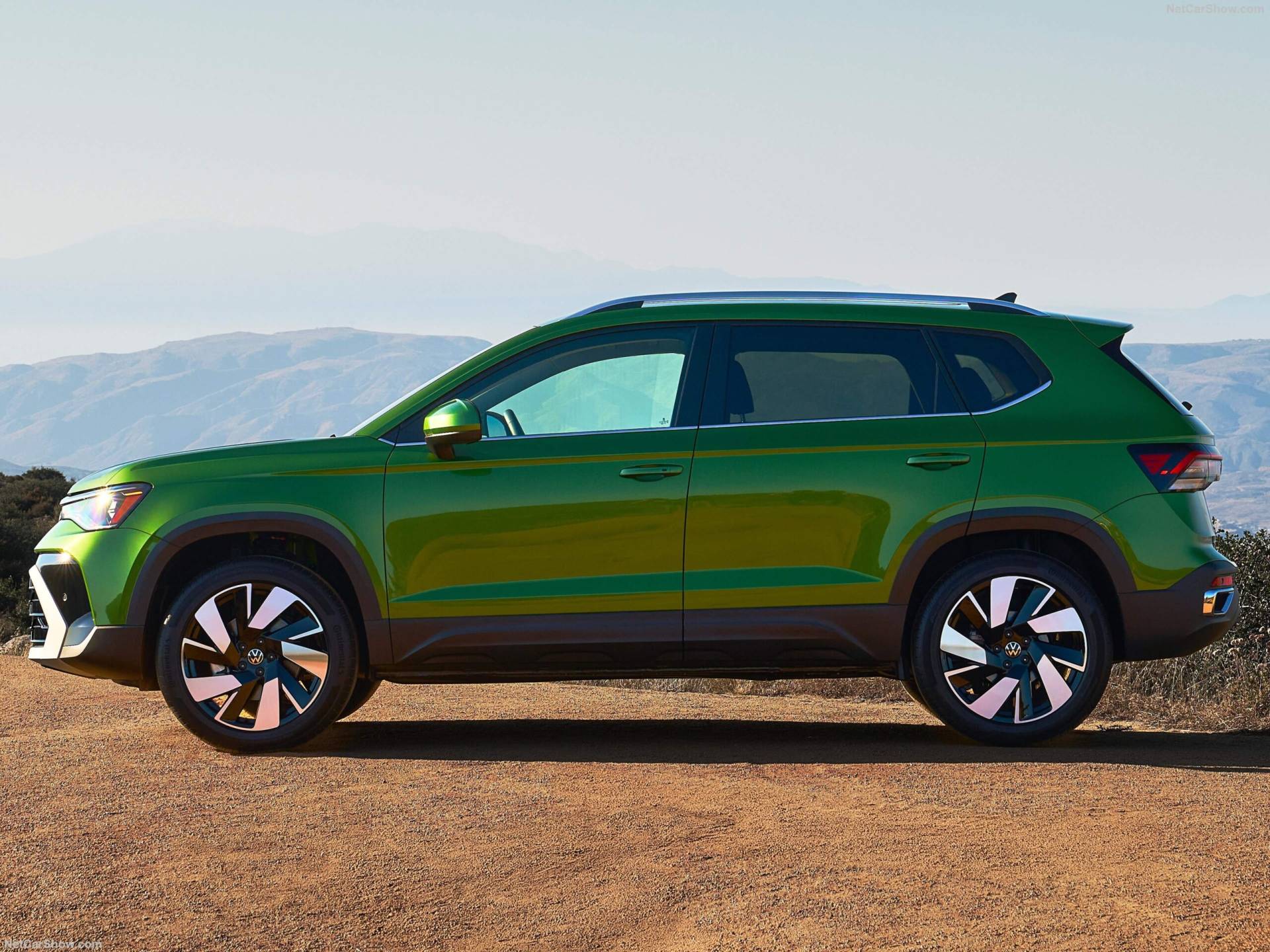 2025 Volkswagen Taos