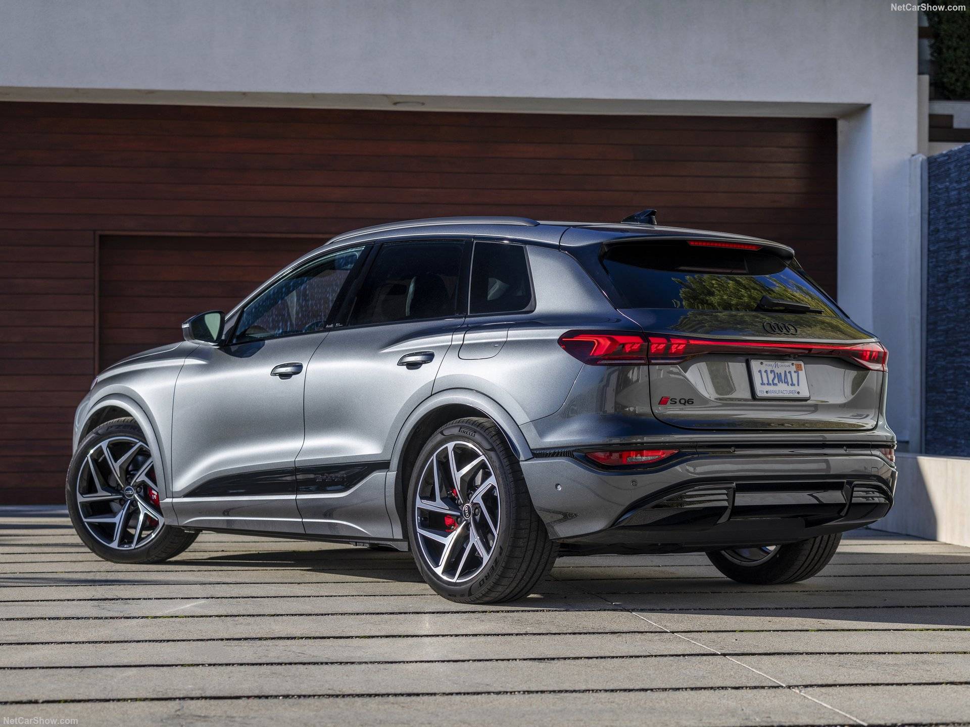 2025 Audi SQ6 e-tron