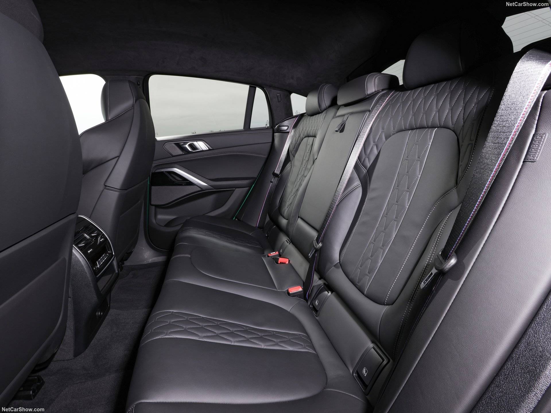 2024 BMW X6 M60i
