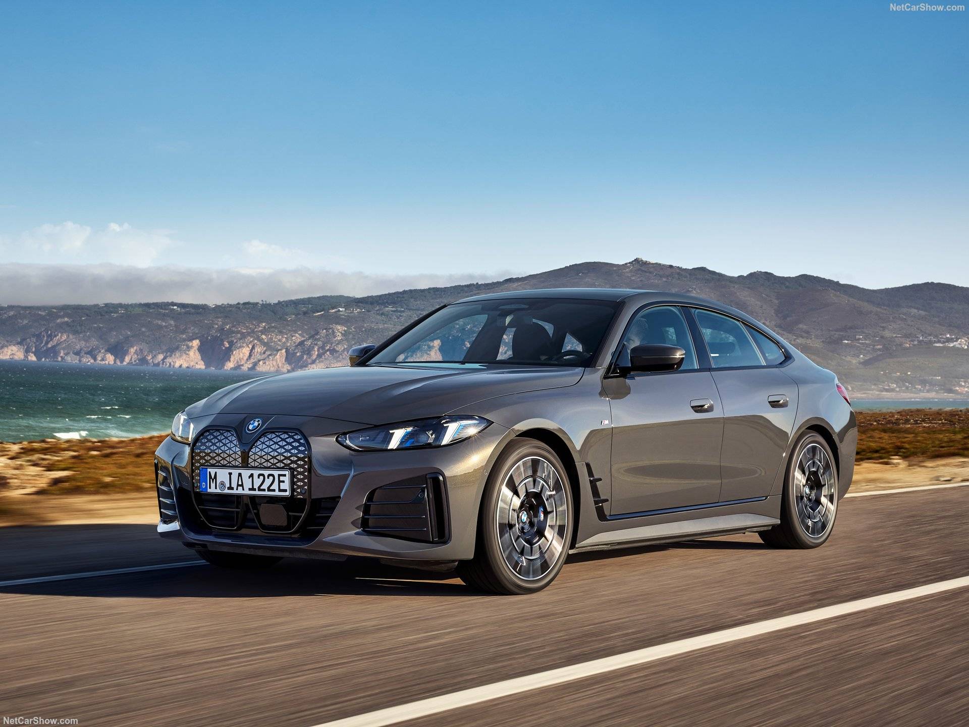 2025 BMW i4