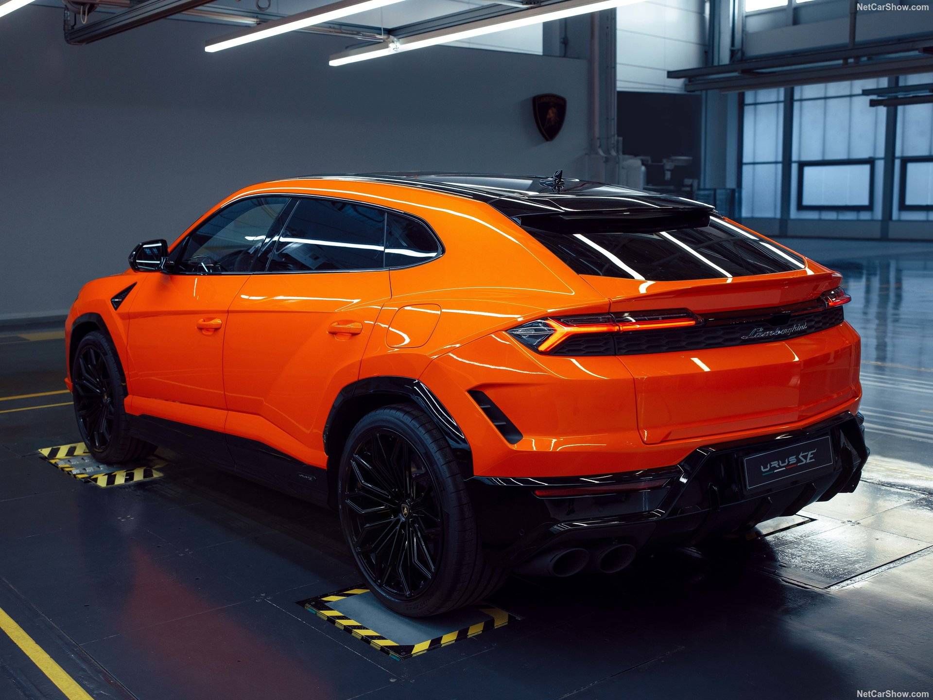 2025 Lamborghini Urus SE