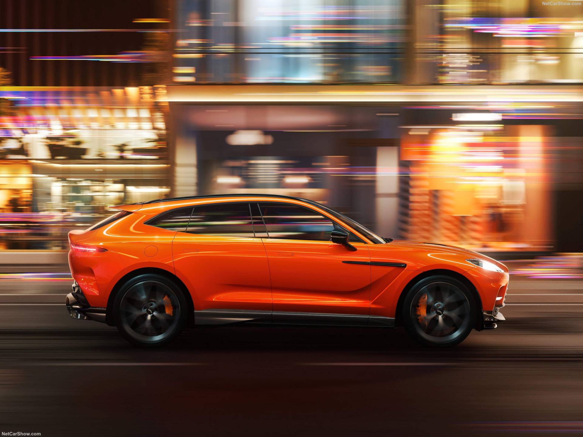 2024 Aston Martin DBX707