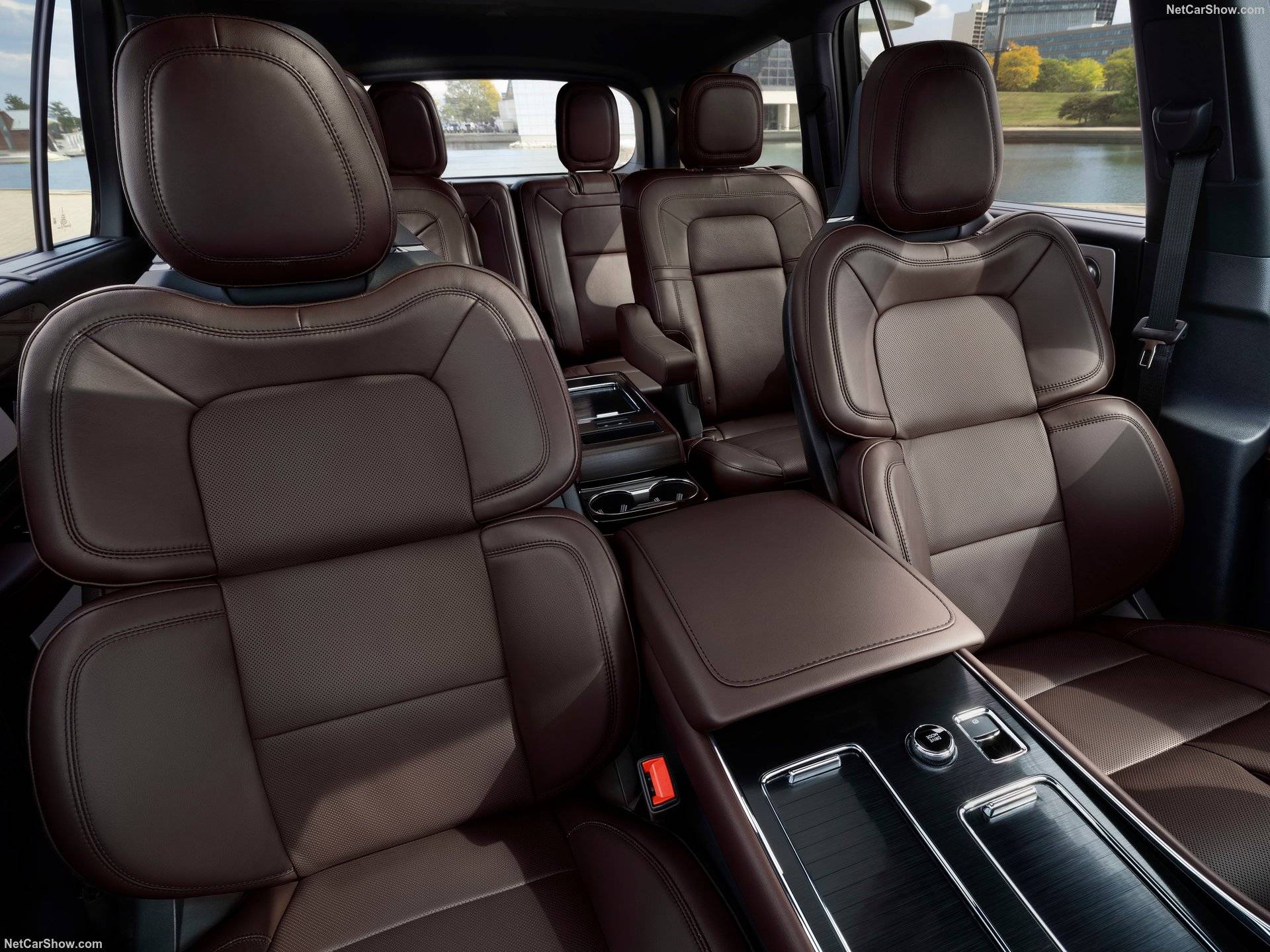 2025 Lincoln Aviator