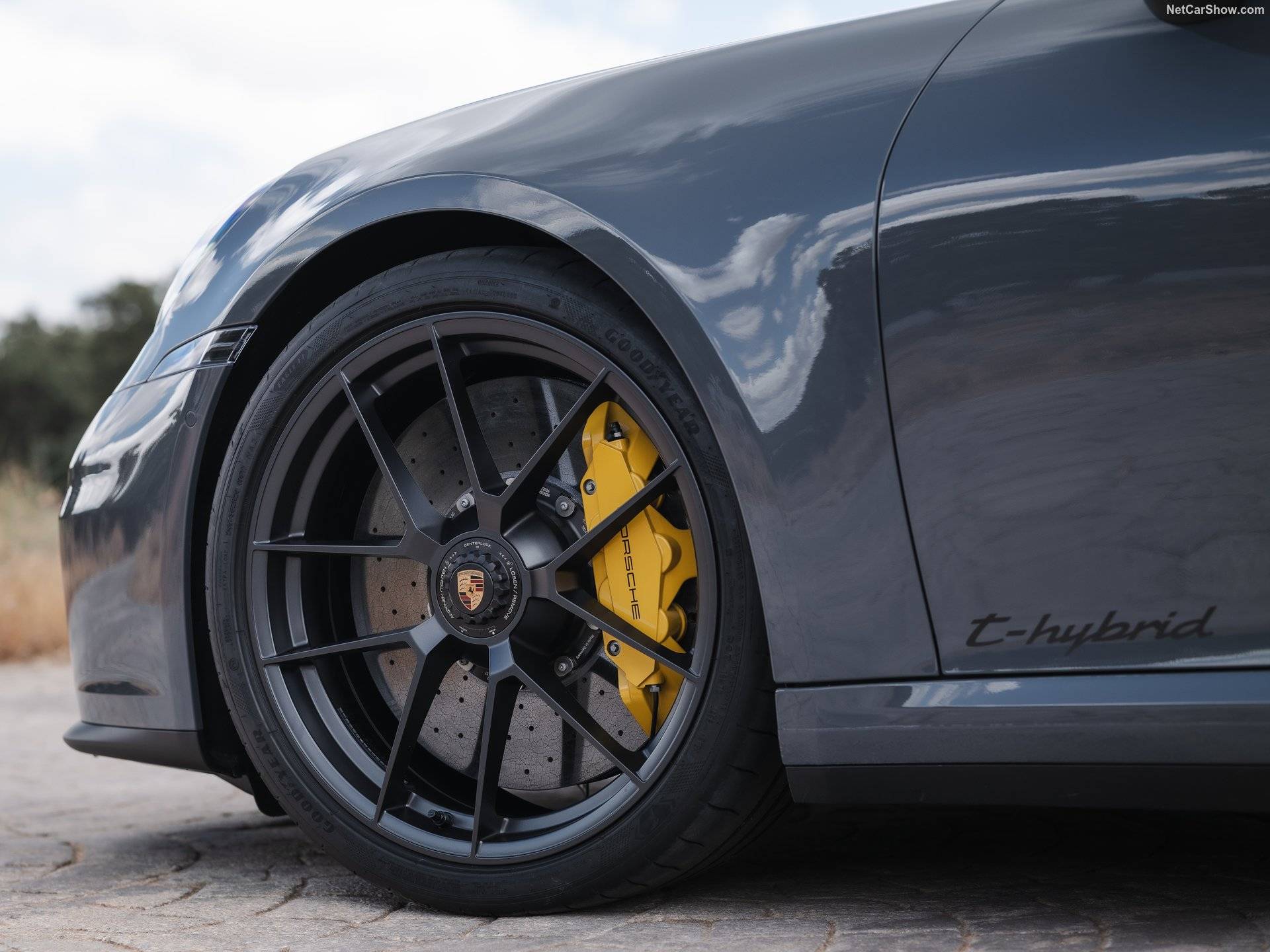 2025 Porsche 911 Carrera GTS