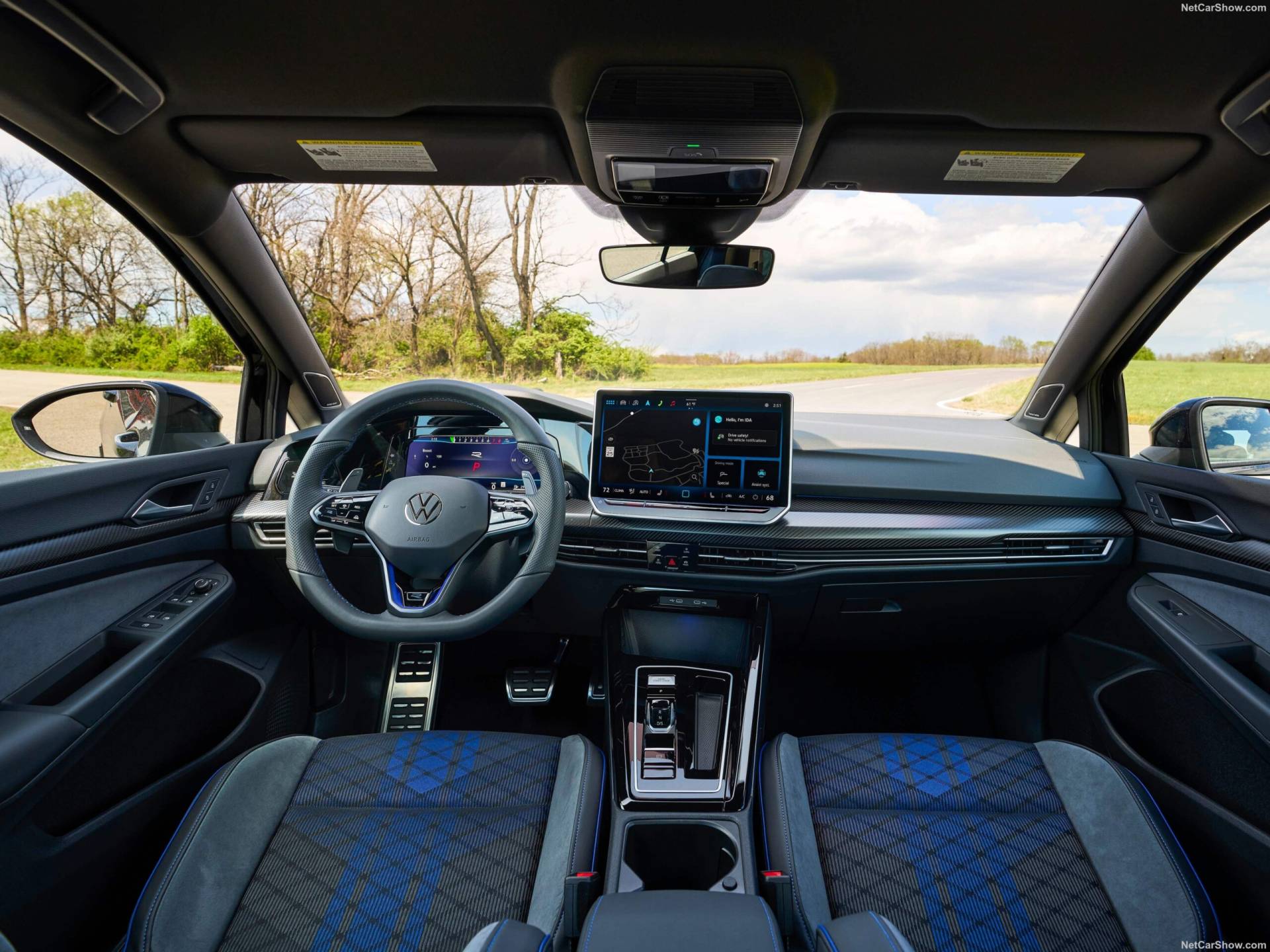 2025 Volkswagen Golf R Black Edition