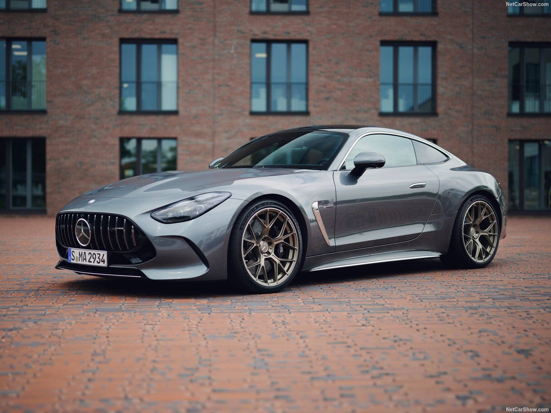 2025 Mercedes-Benz AMG GT63 S E Performance