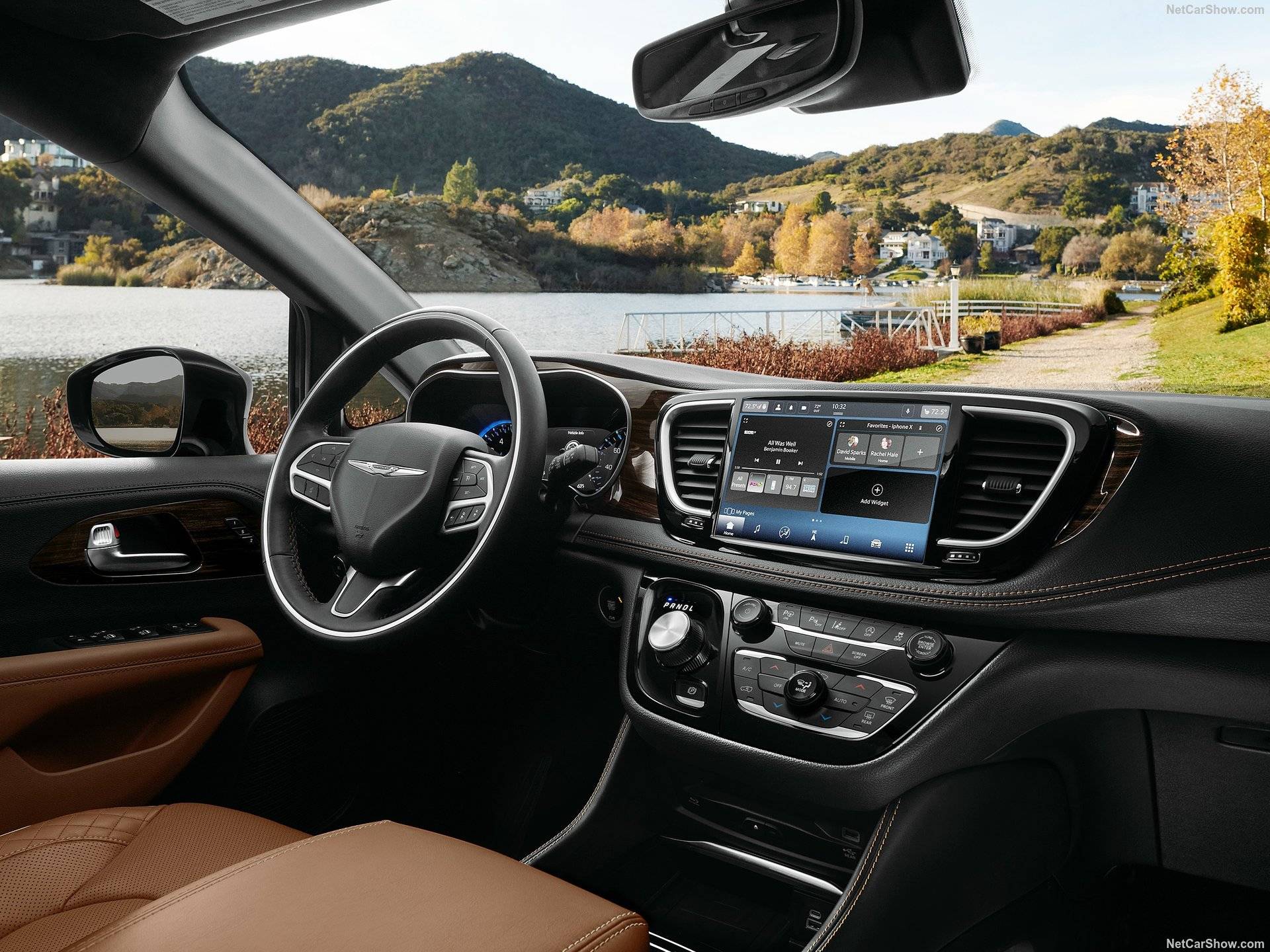 2026 Chrysler Pacifica 100th Anniversary Edition