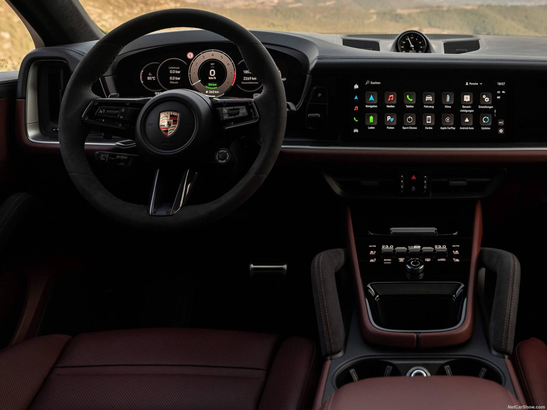 2024 Porsche Cayenne Turbo E-Hybrid Coupe