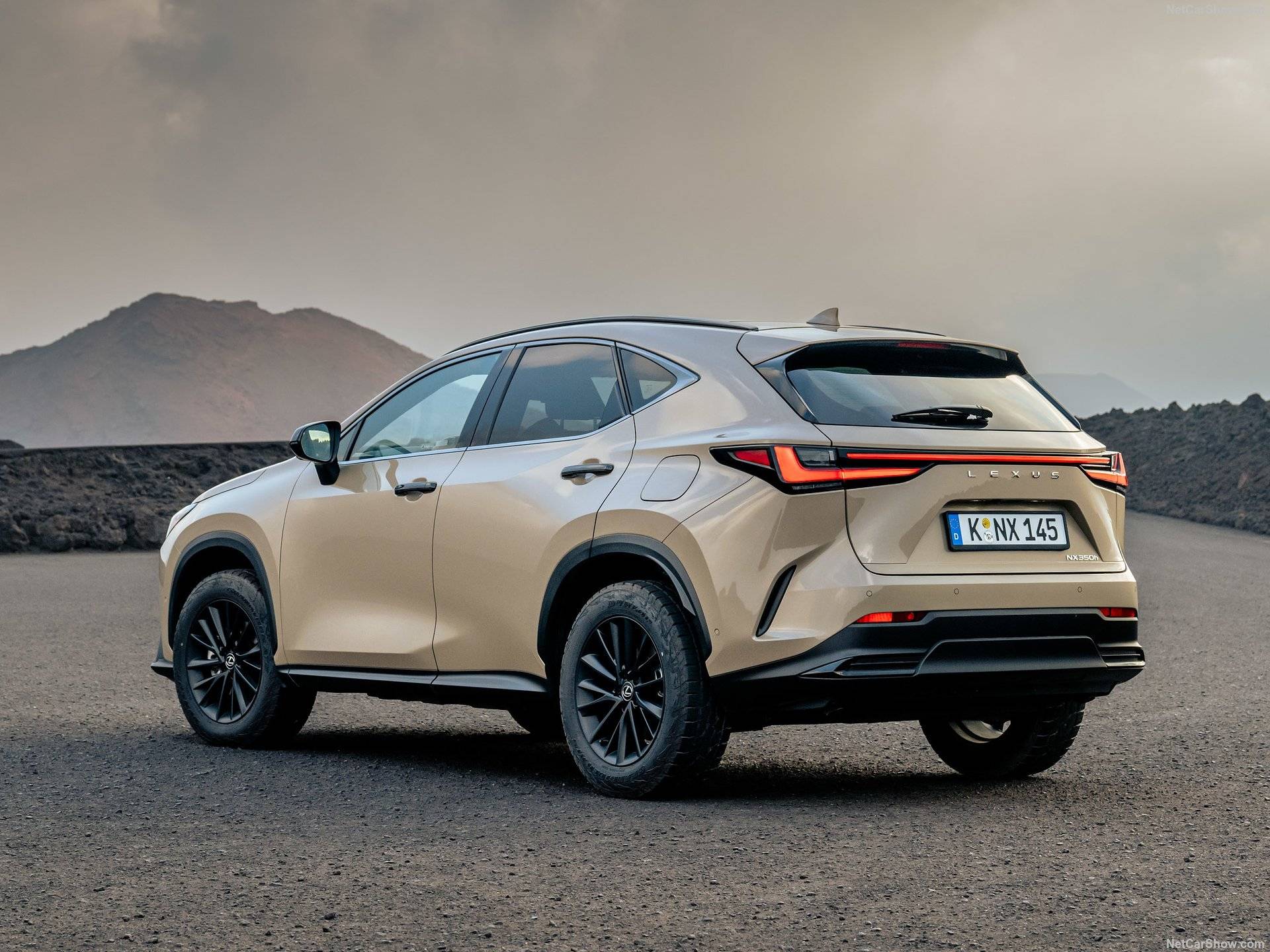 2025 Lexus NX Overtrail
