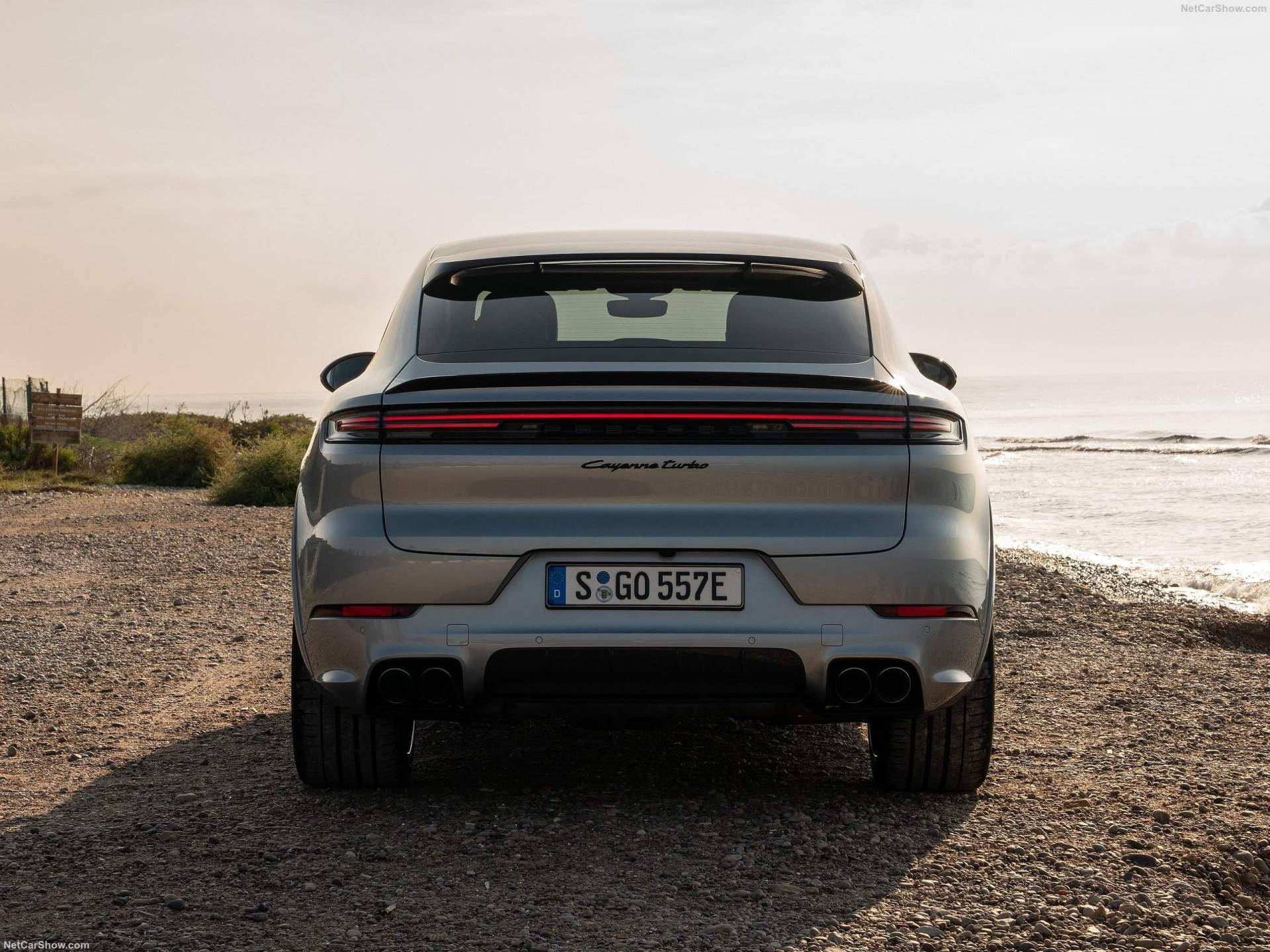 2024 Porsche Cayenne Turbo E-Hybrid Coupe