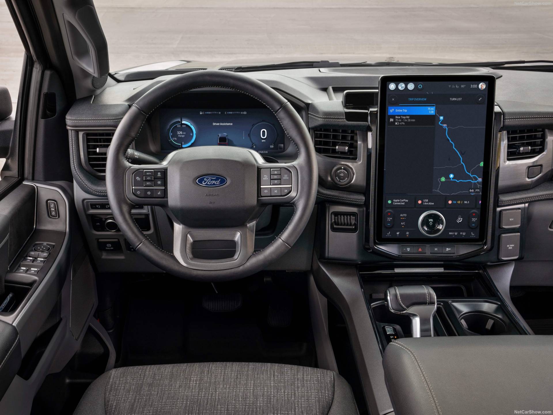 2025 Ford F-150 Lightning Flash