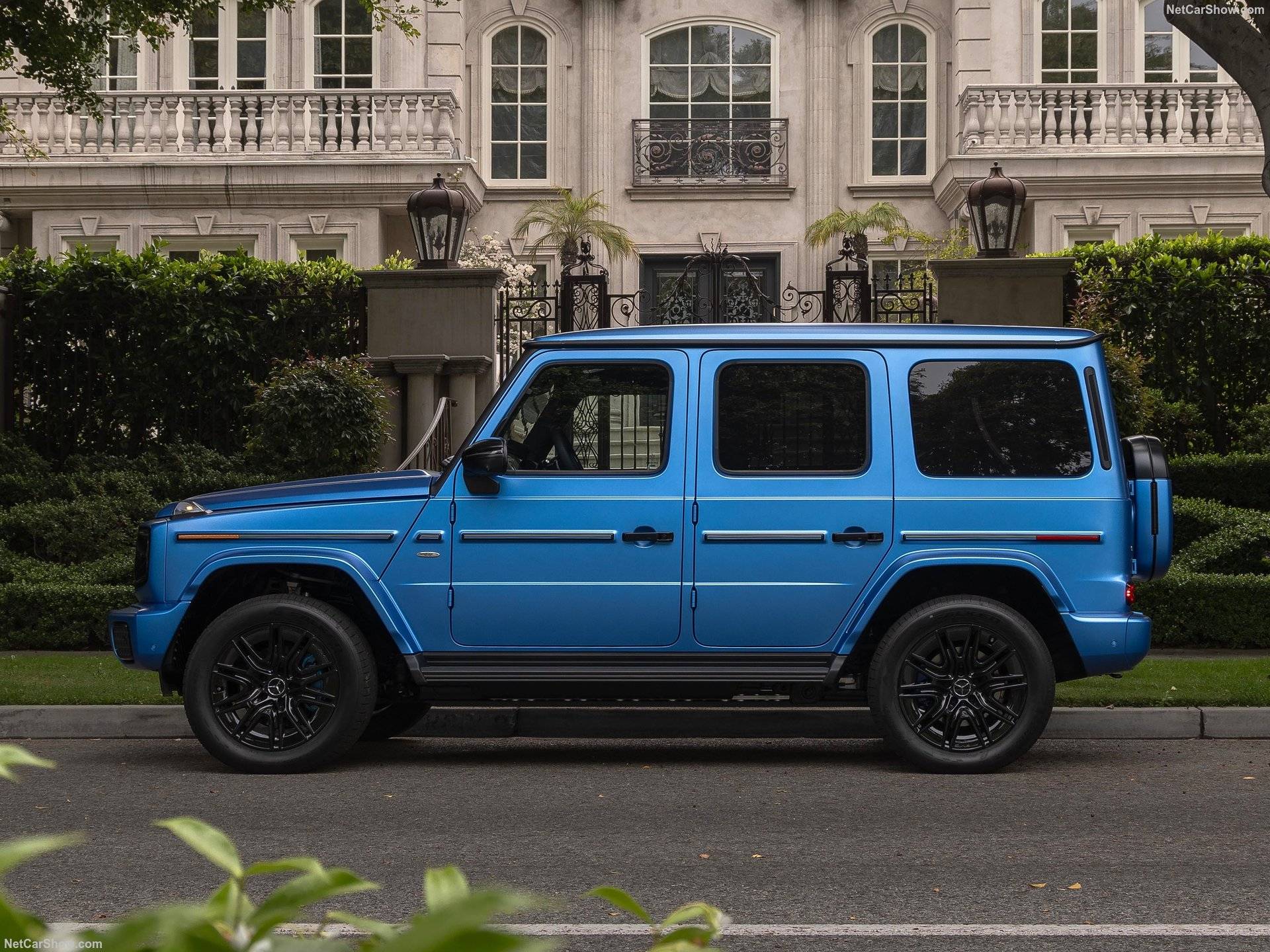 2025 Mercedes-Benz G580 with EQ Technology