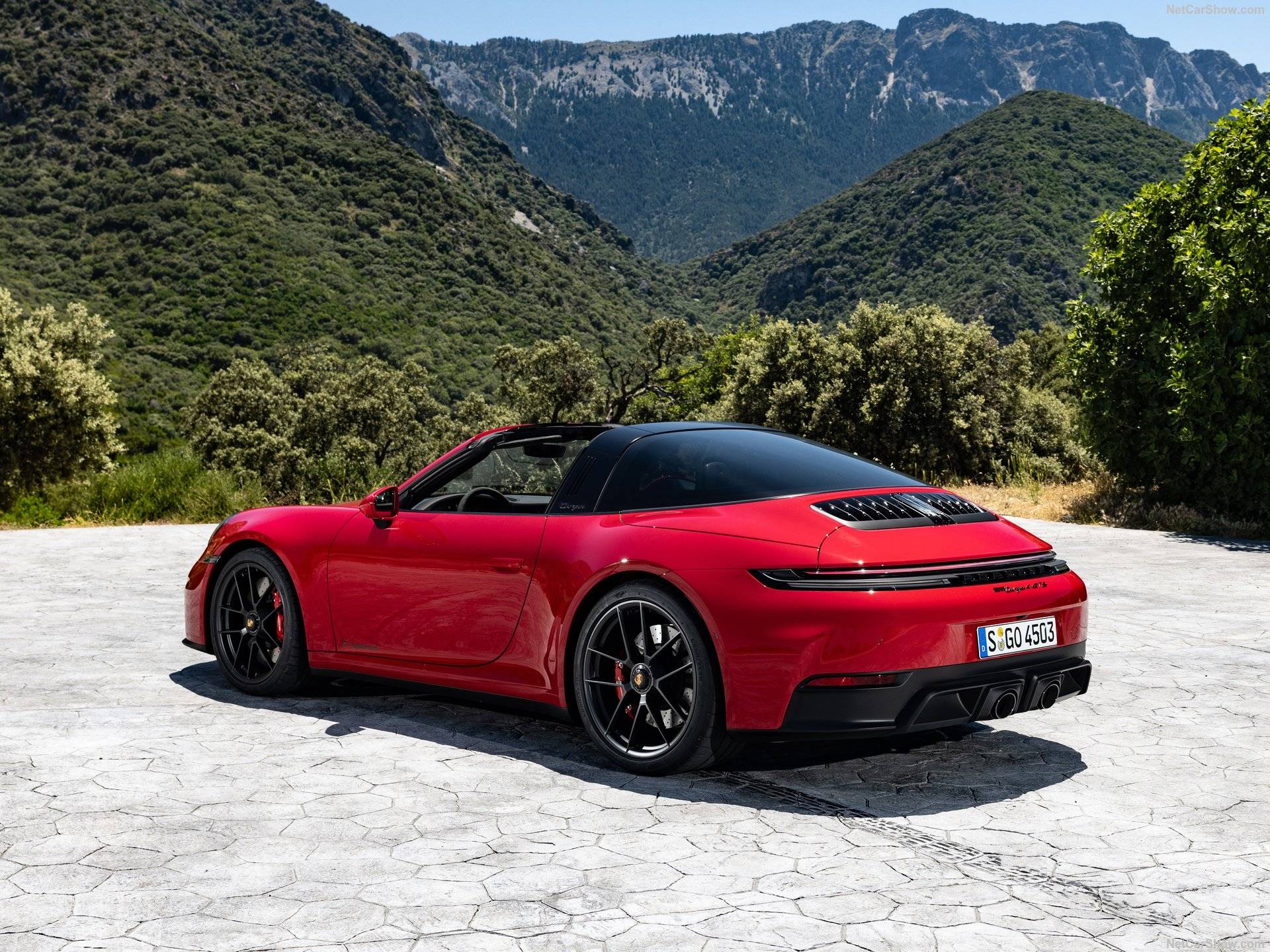 2025 Porsche 911 Targa 4 GTS