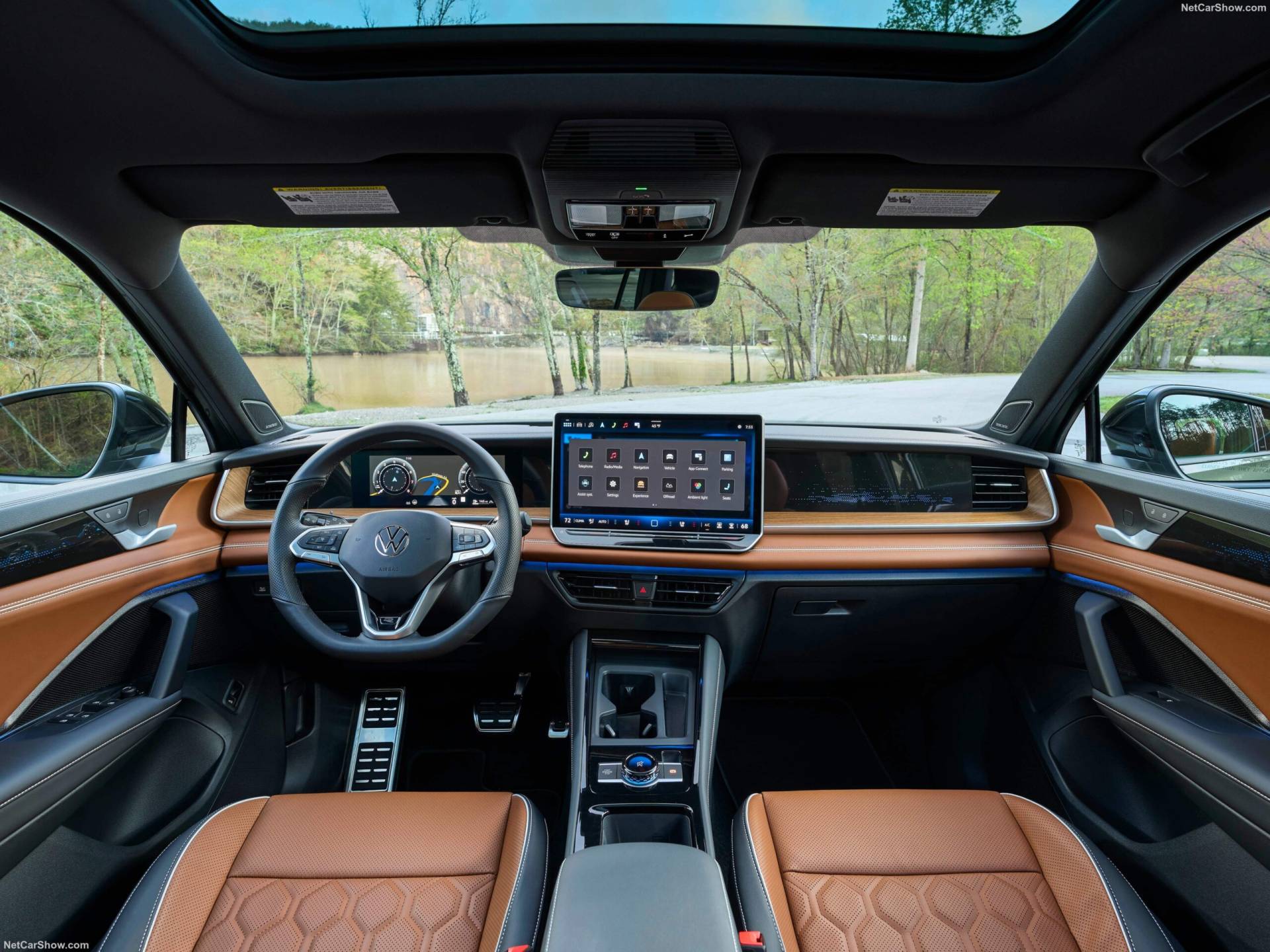 2026 Volkswagen Tiguan SEL R-Line Turbo