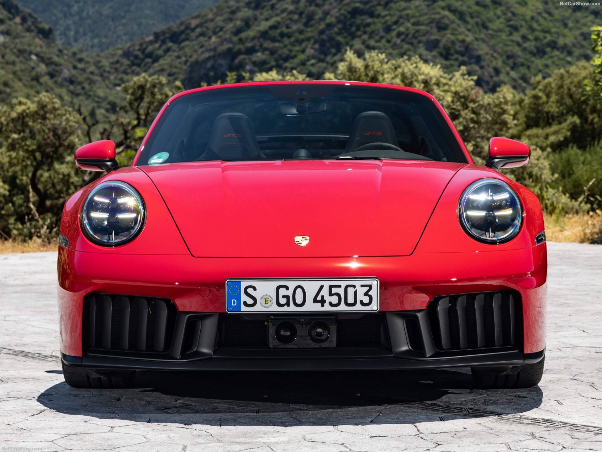 2025 Porsche 911 Targa 4 GTS