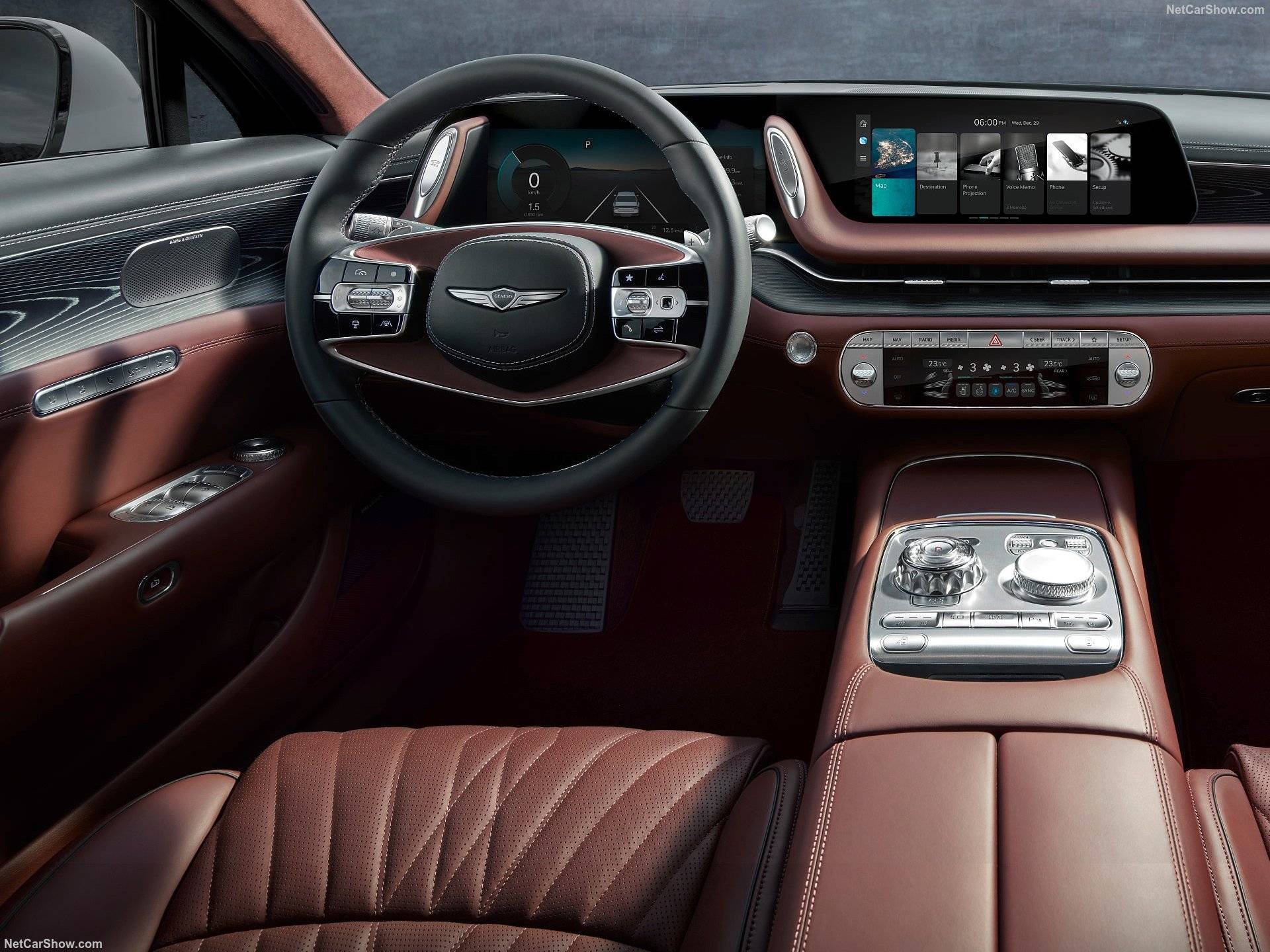 2025 Genesis G90