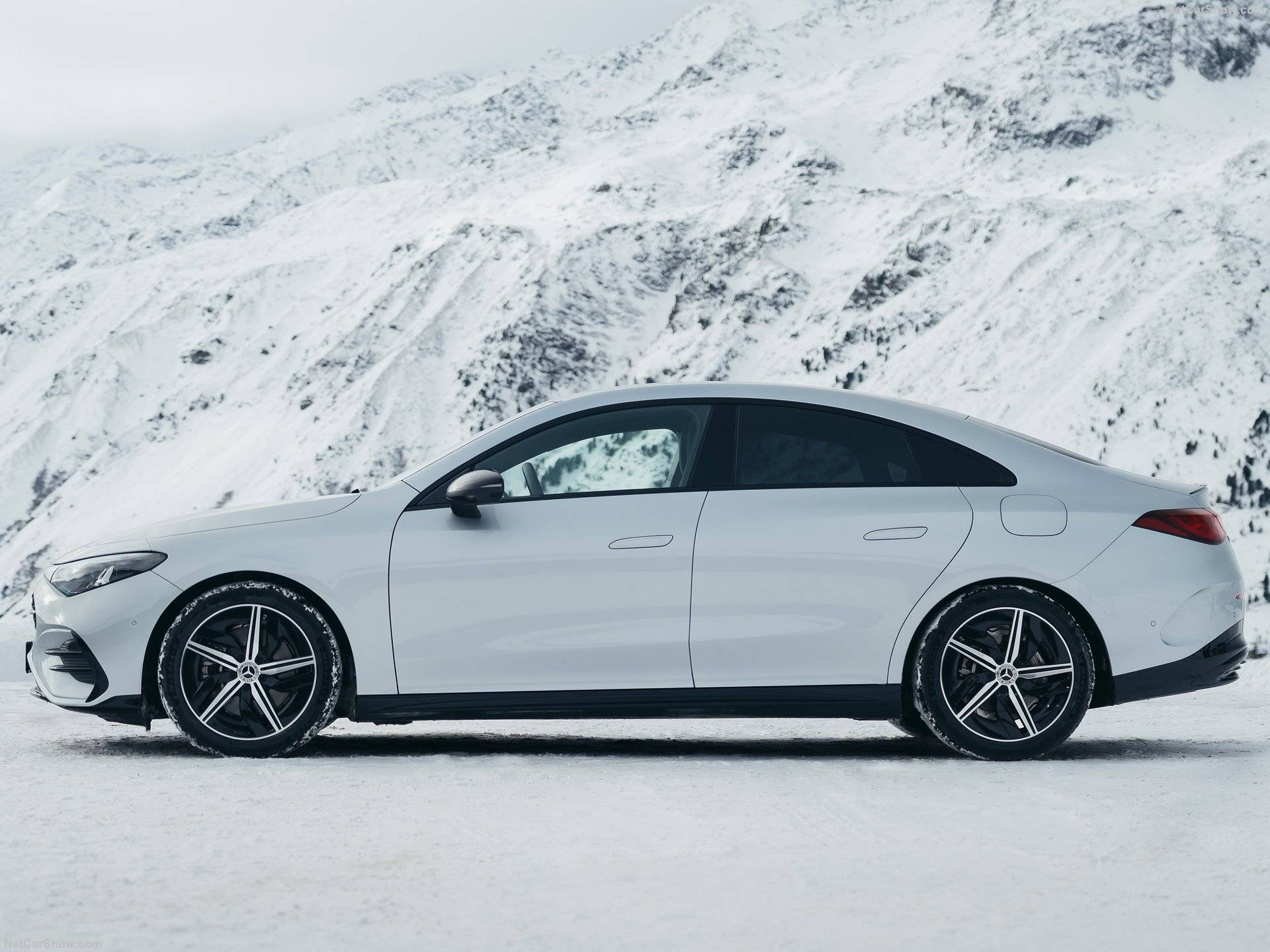 2026 Mercedes-Benz CLA hybrid