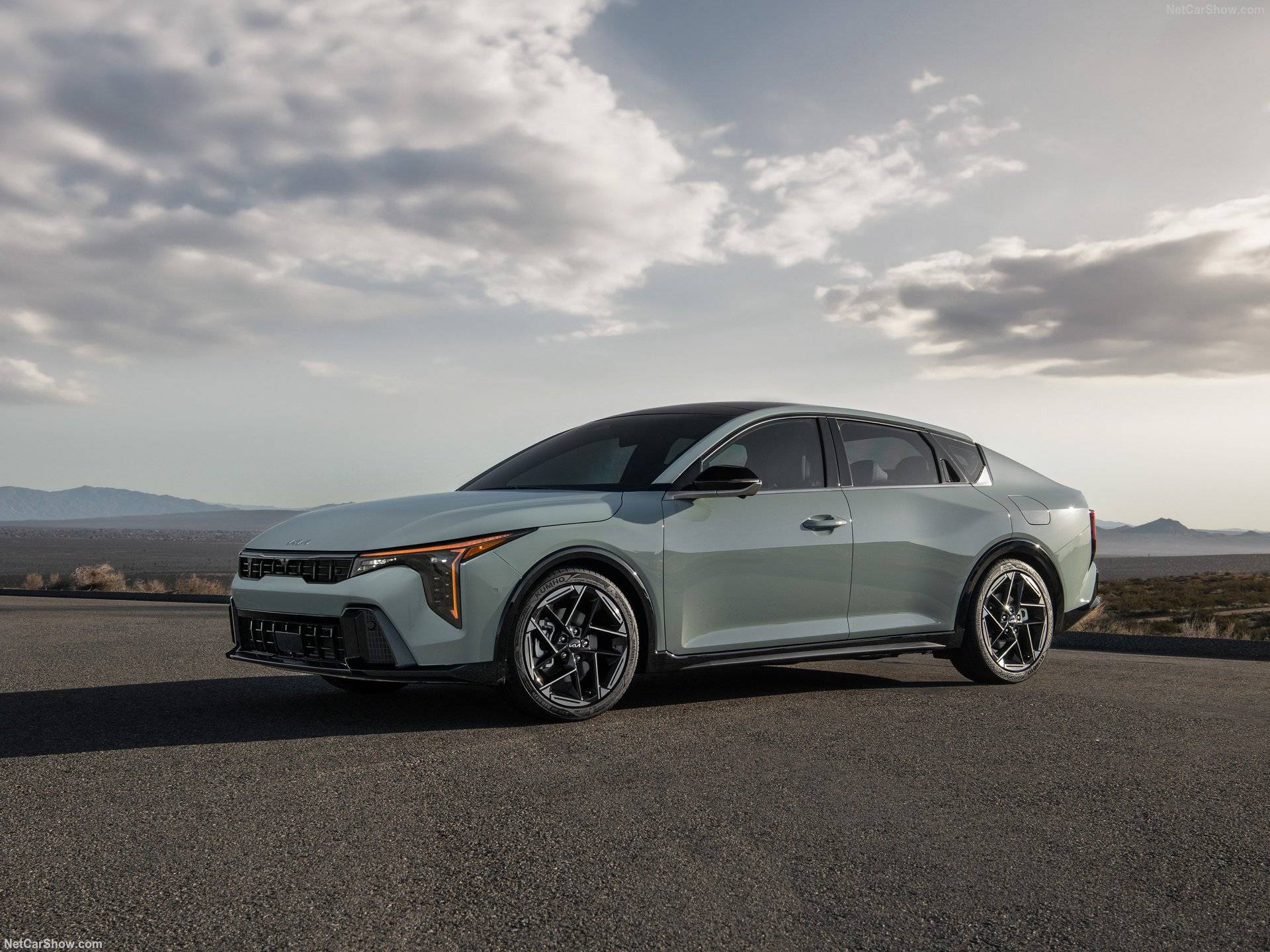 2025 kia k4