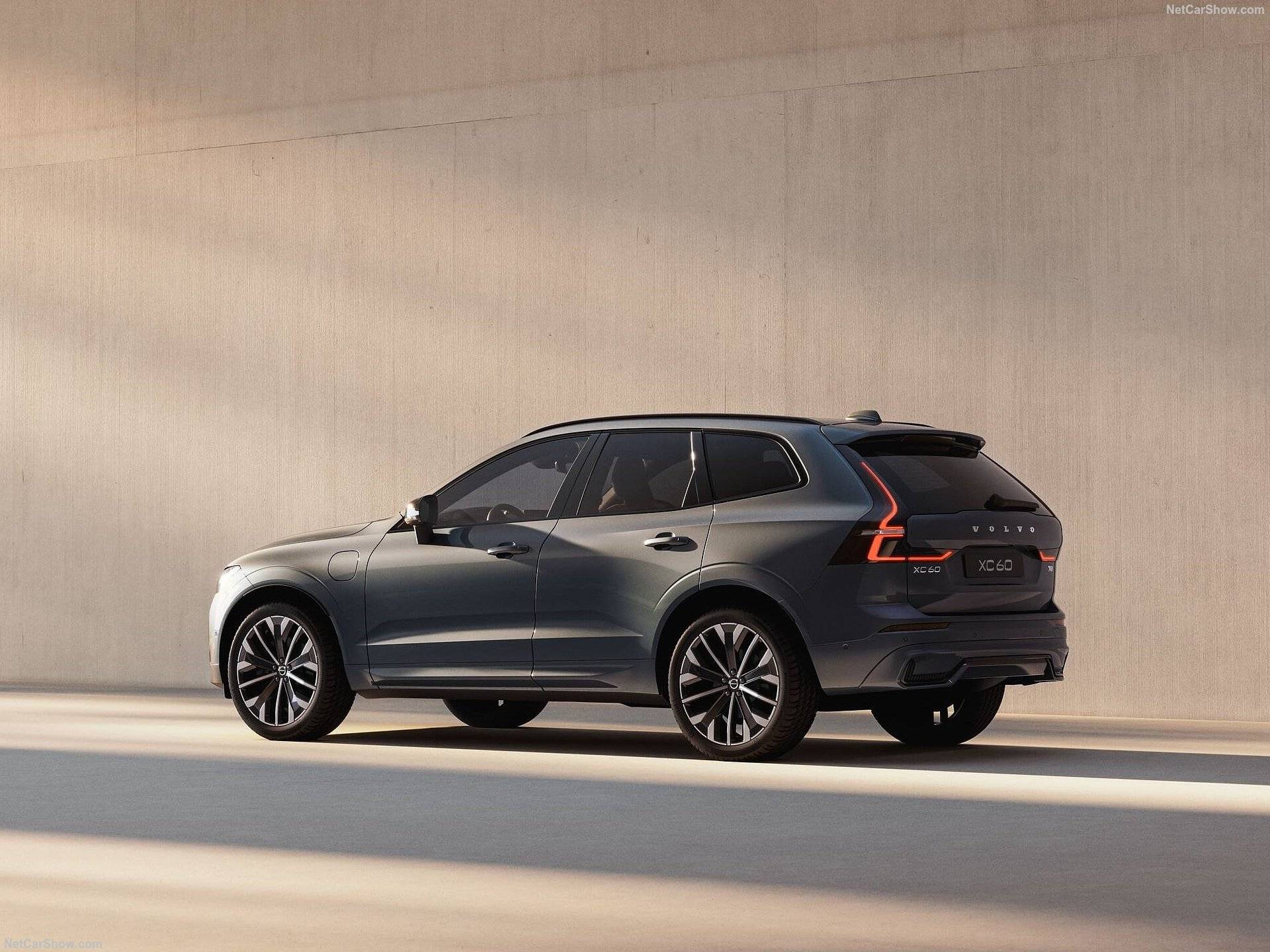 Volvo XC60 2025 