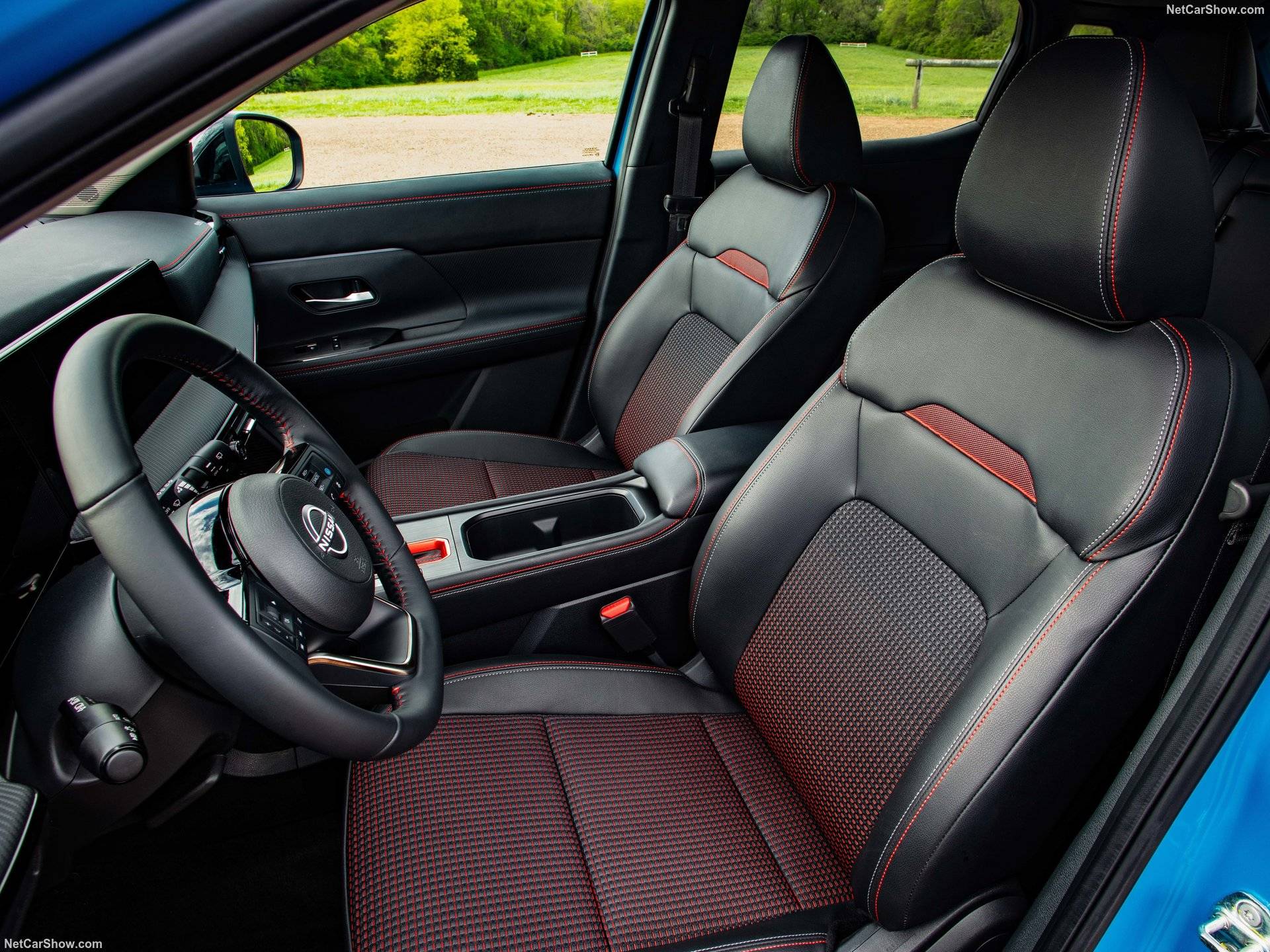 2025 Nissan Kicks