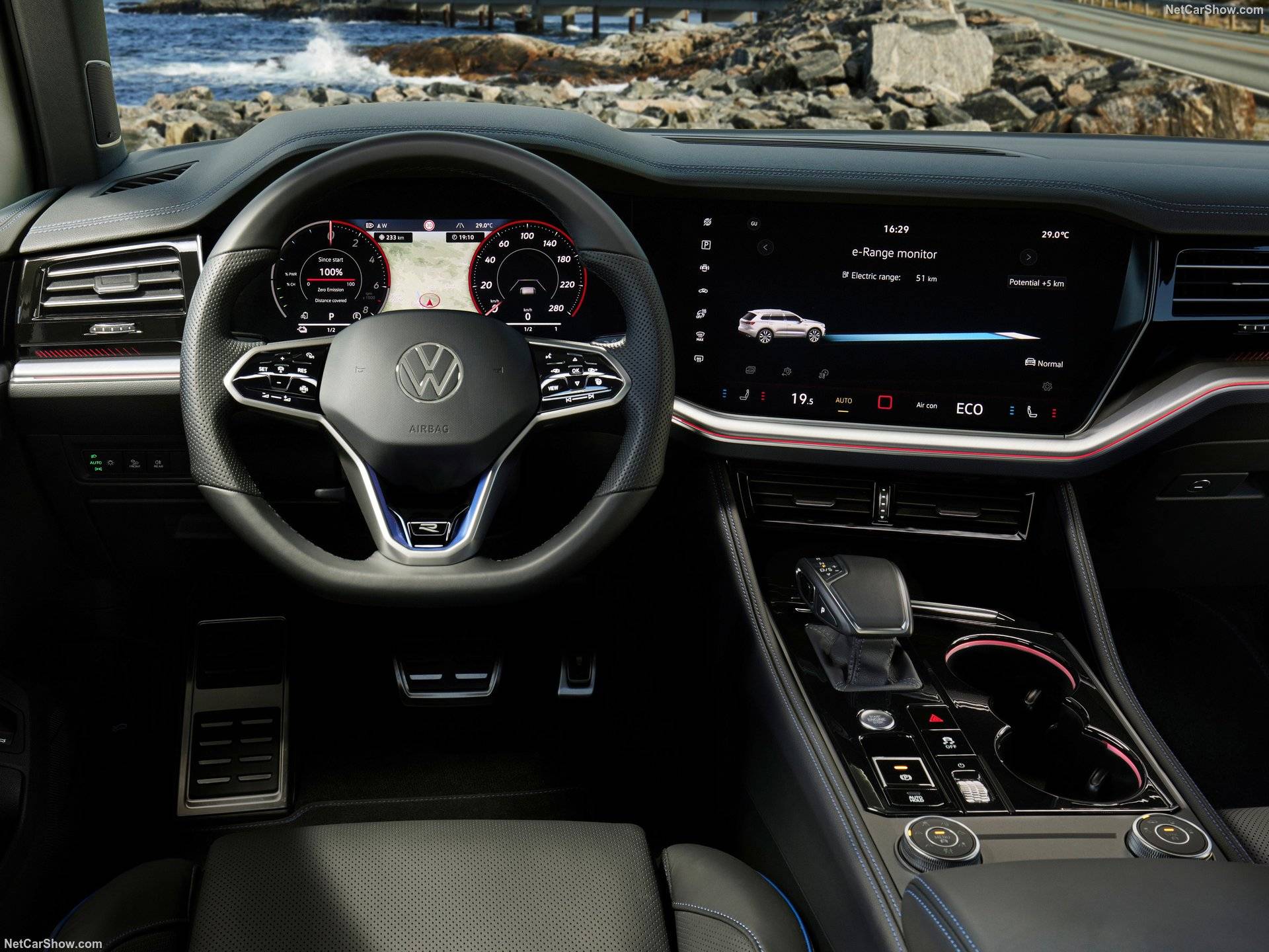 2024 Volkswagen Touareg R eHybrid