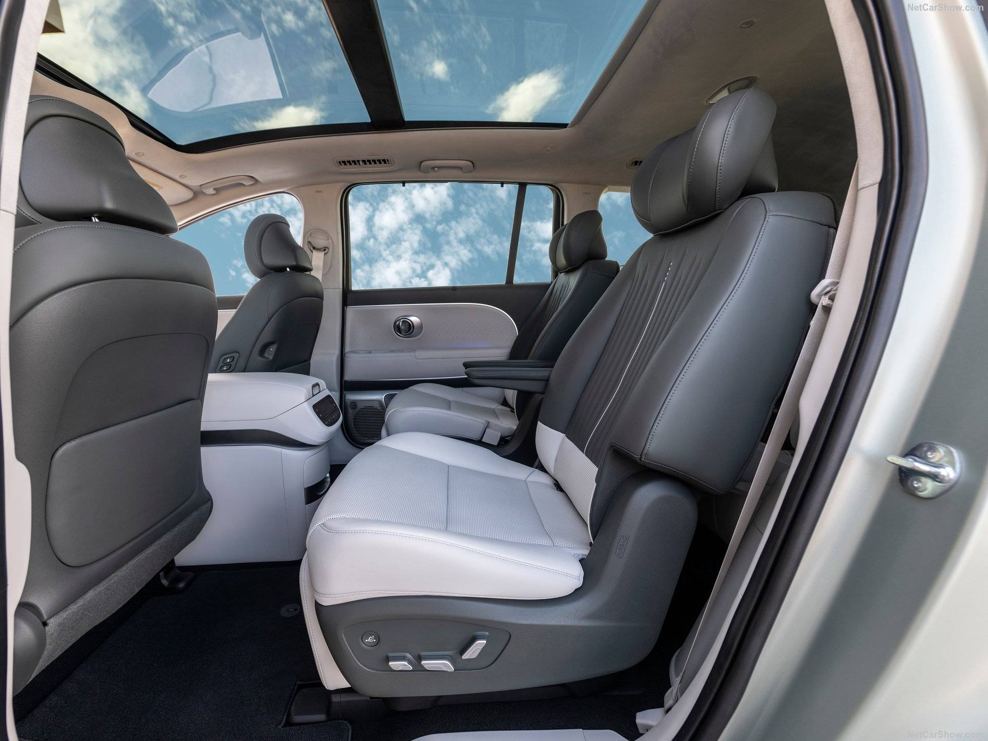 2026 Hyundai Ioniq 9