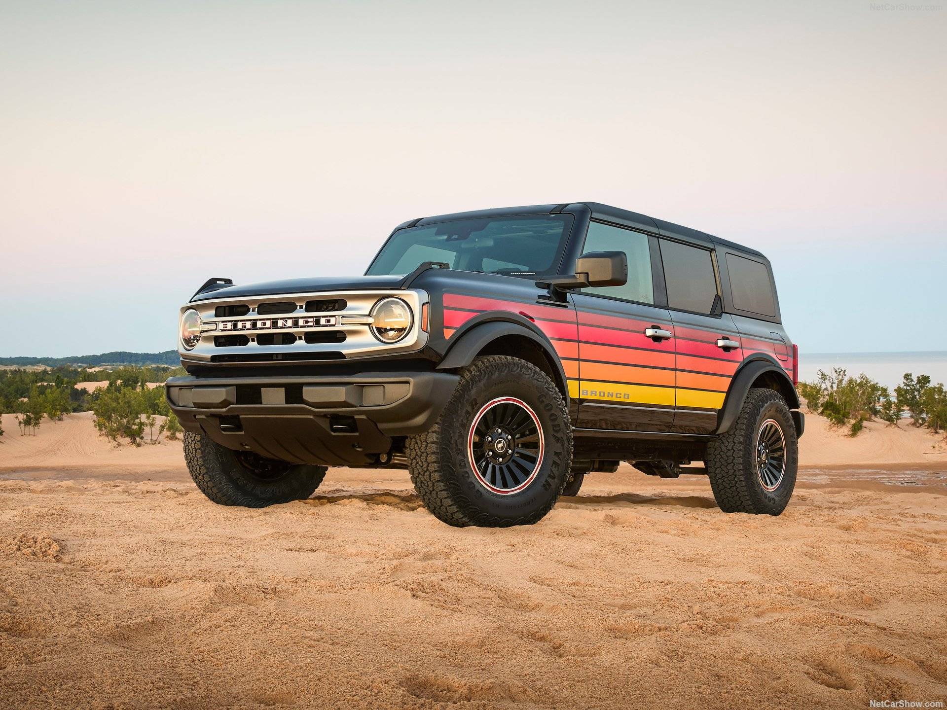 2025 Ford Bronco Free Wheeling Package