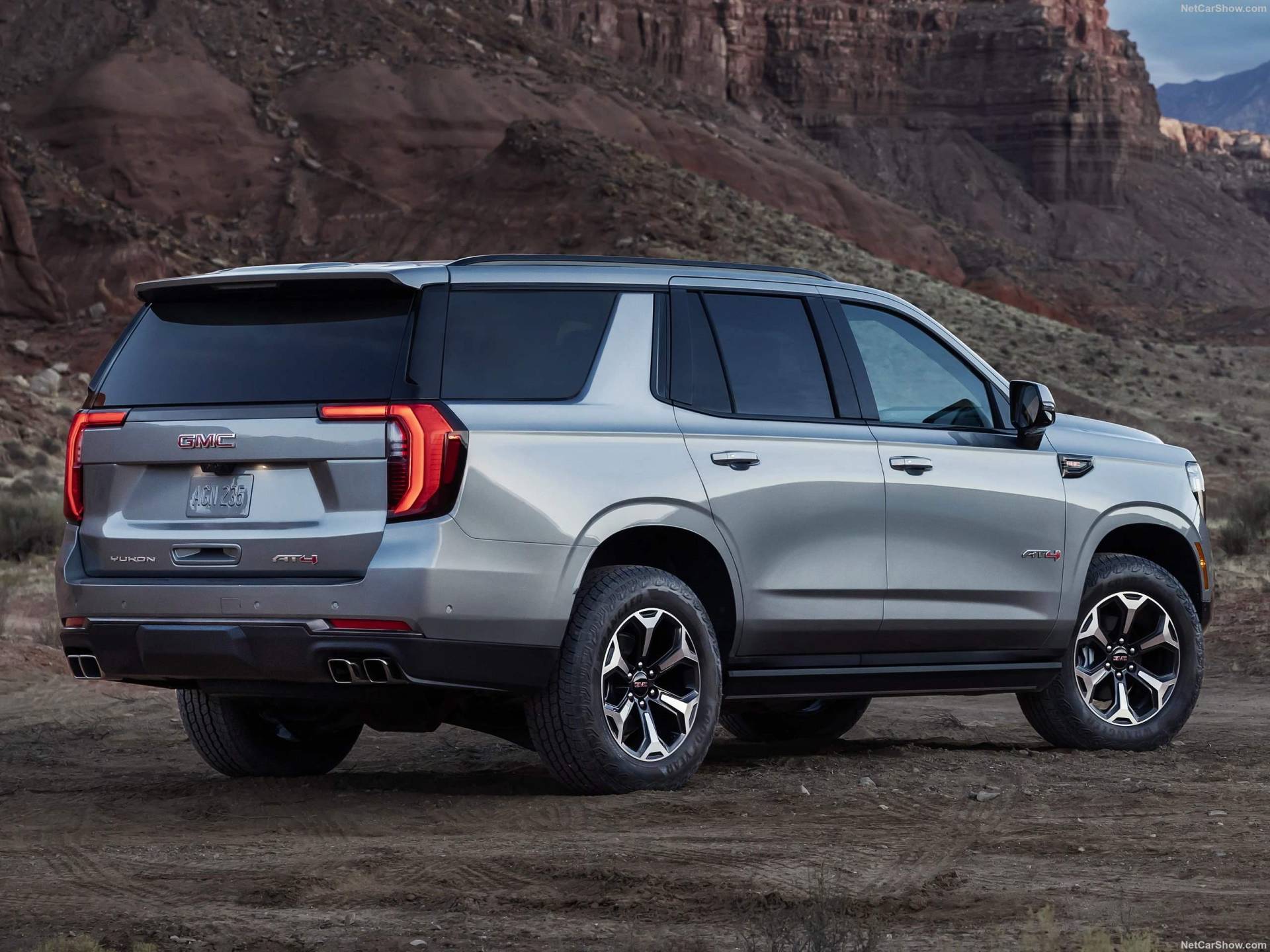 2025 GMC Yukon AT4