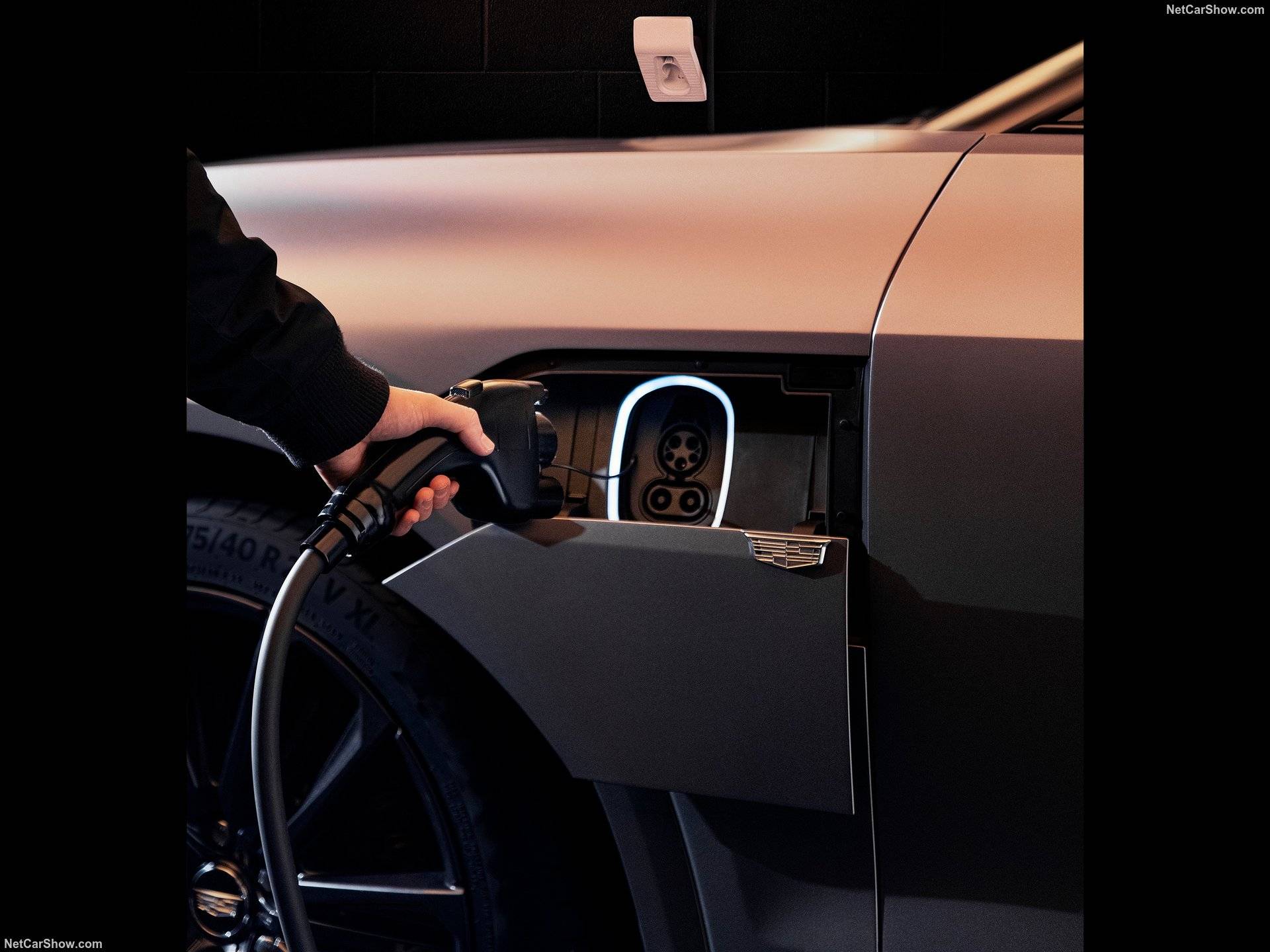 2026 Cadillac Lyriq-V