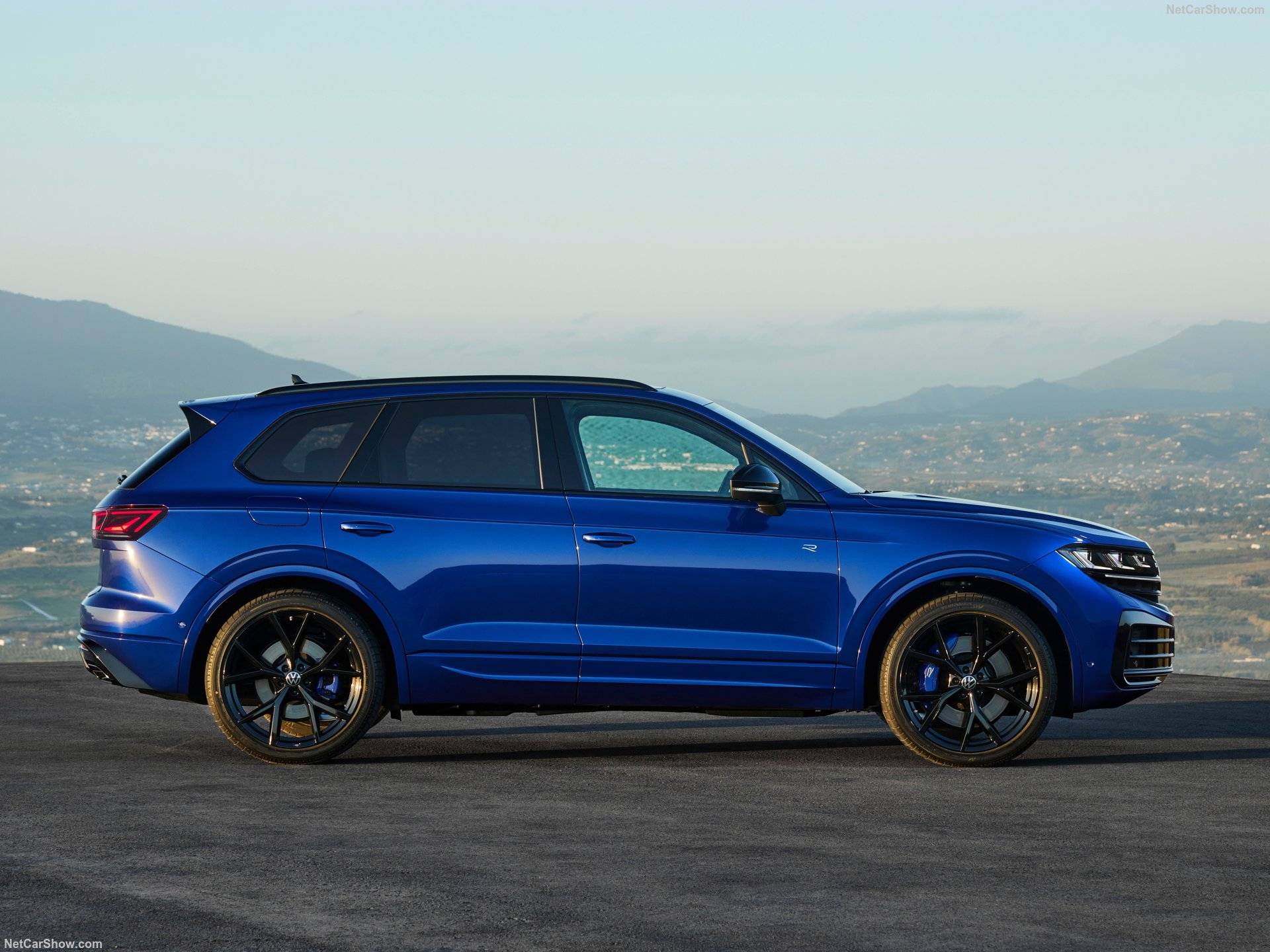 2024 Volkswagen Touareg R eHybrid