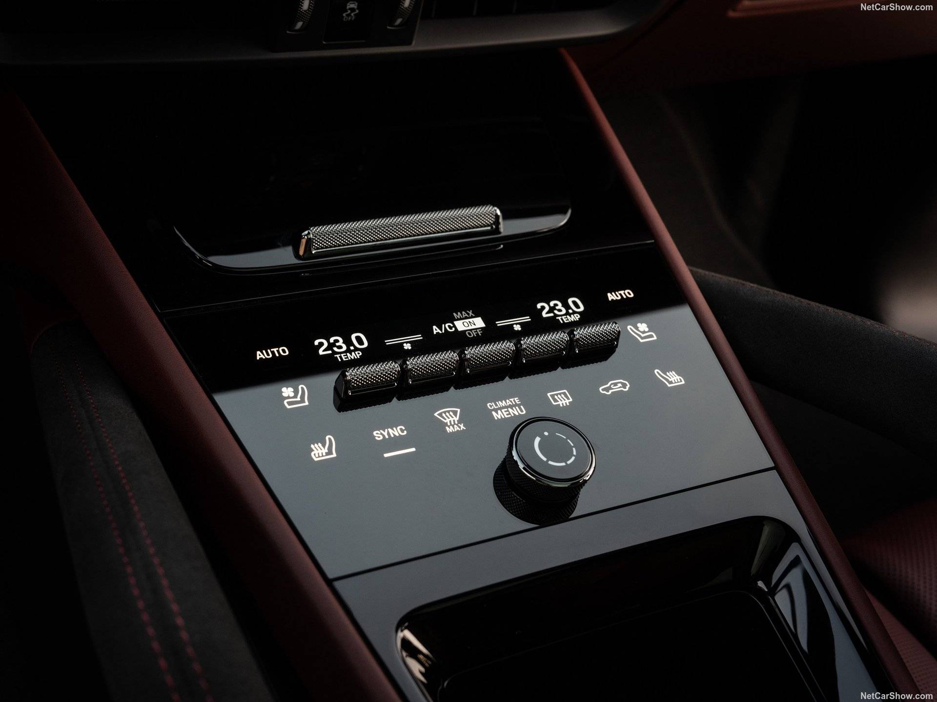 2024 Porsche Cayenne Turbo E-Hybrid Coupe