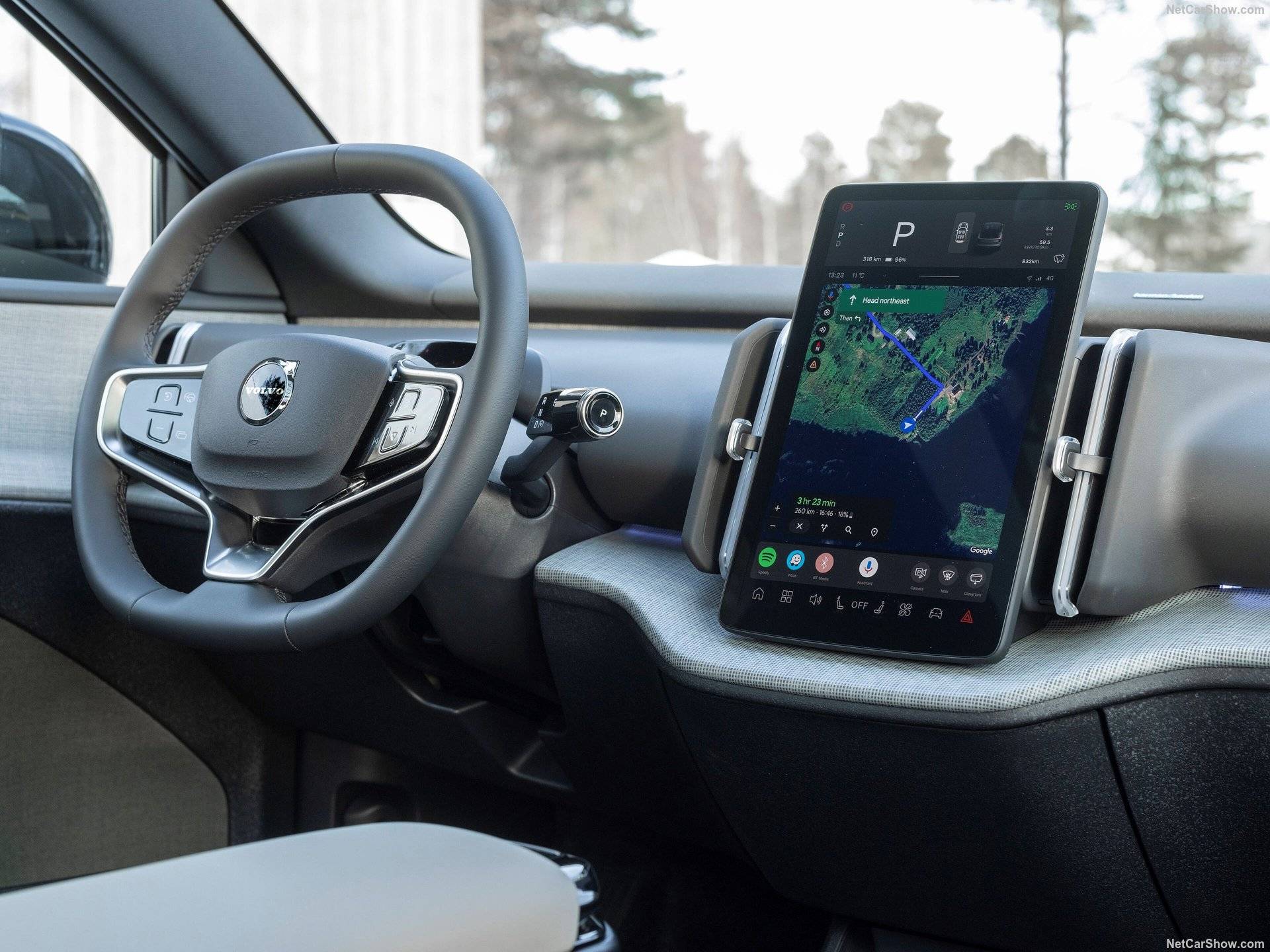 2026 Volvo EX30 Cross Country