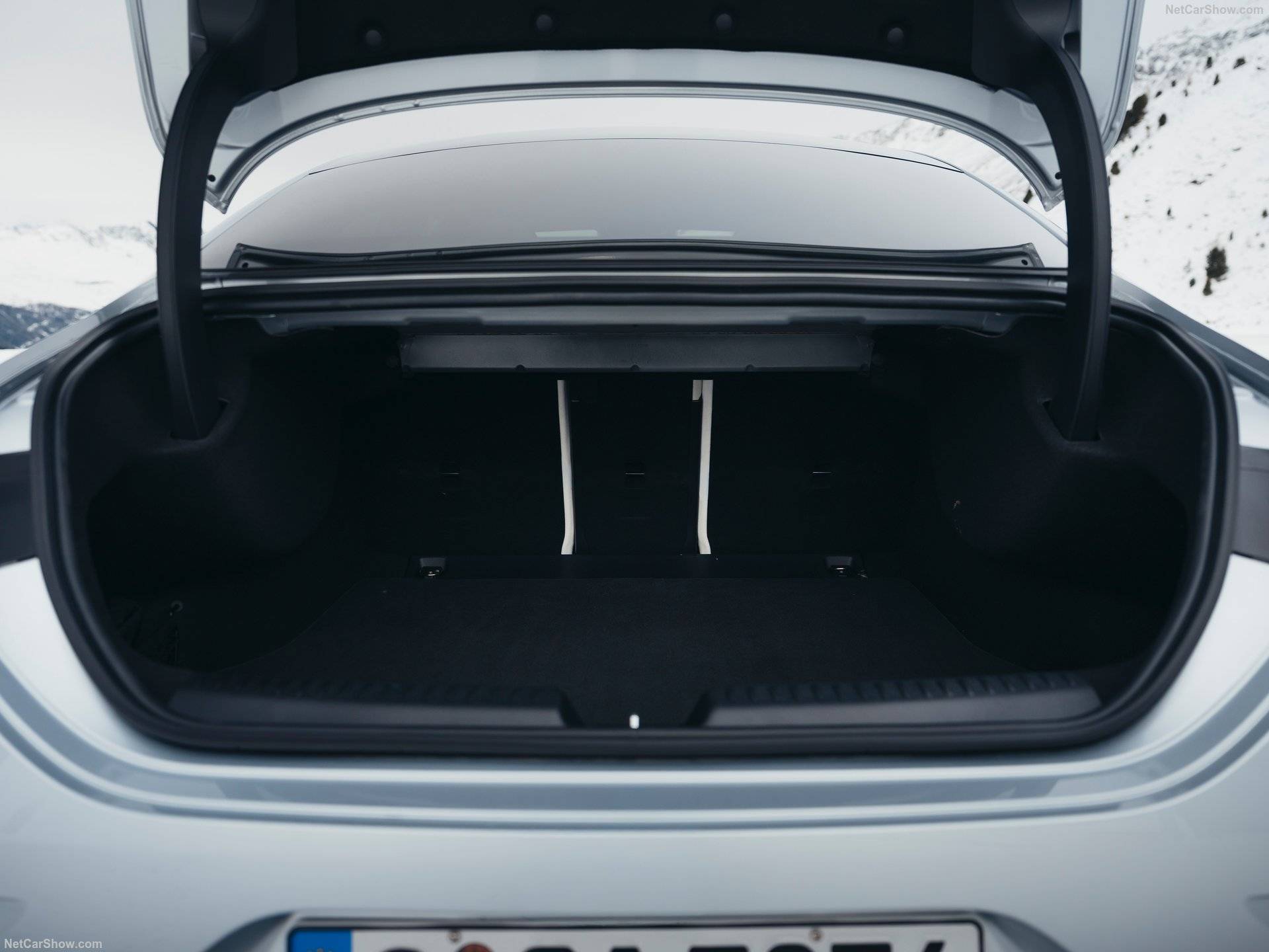 2026 Mercedes-Benz CLA hybrid