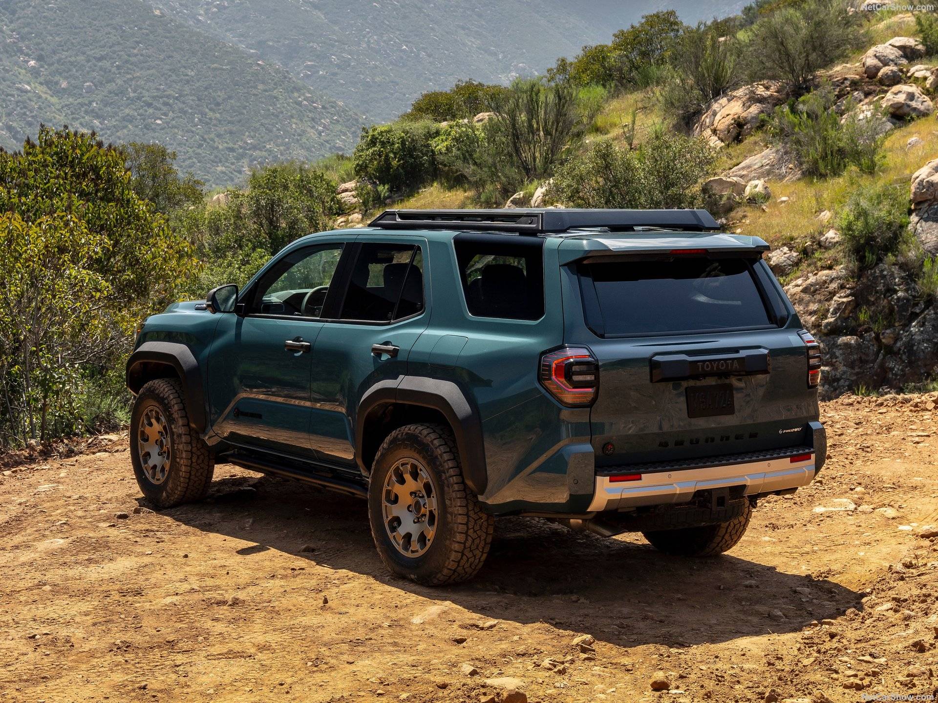 2025 Toyota 4Runner Trailhunter