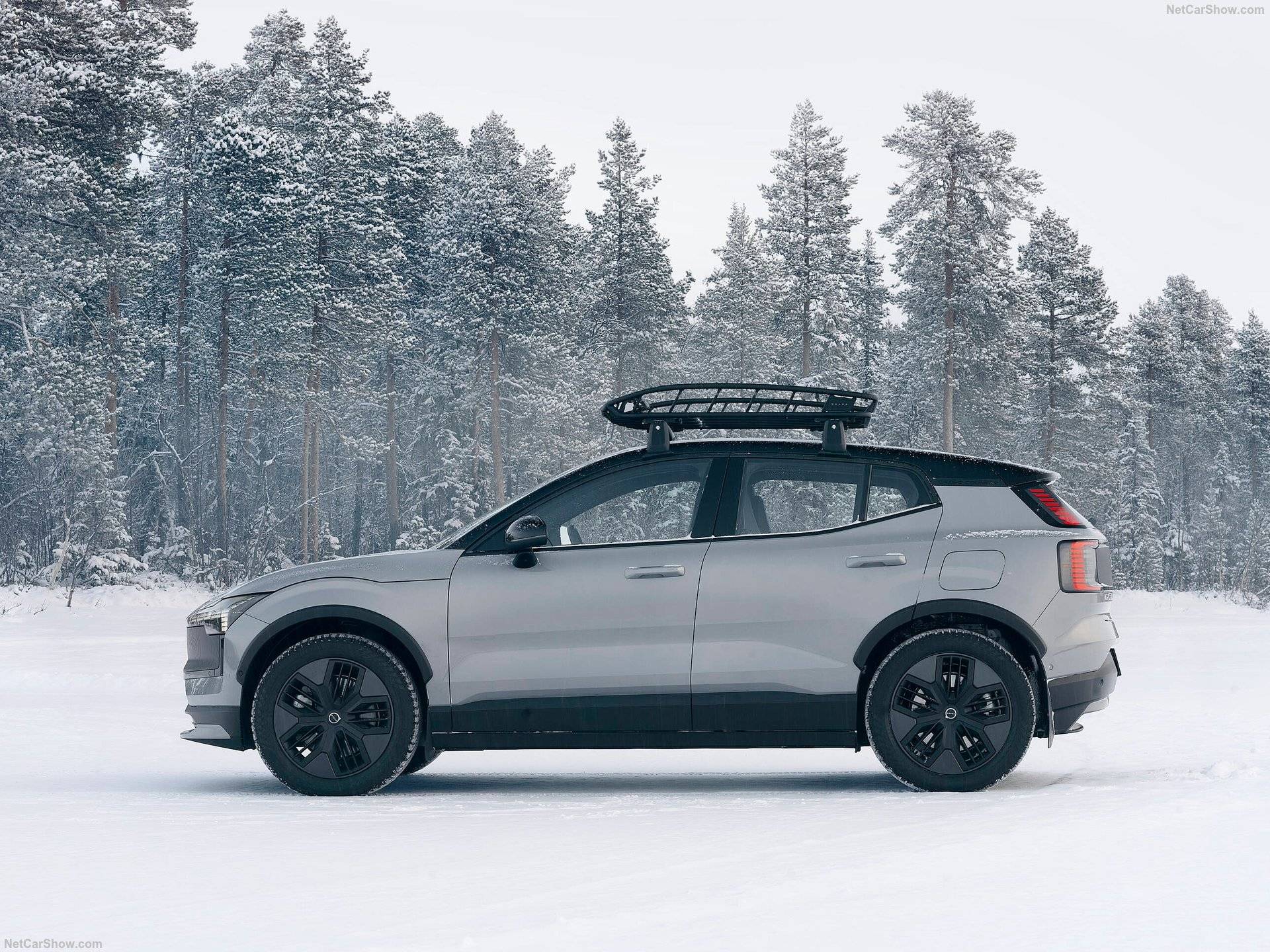 2026 Volvo EX30 Cross Country