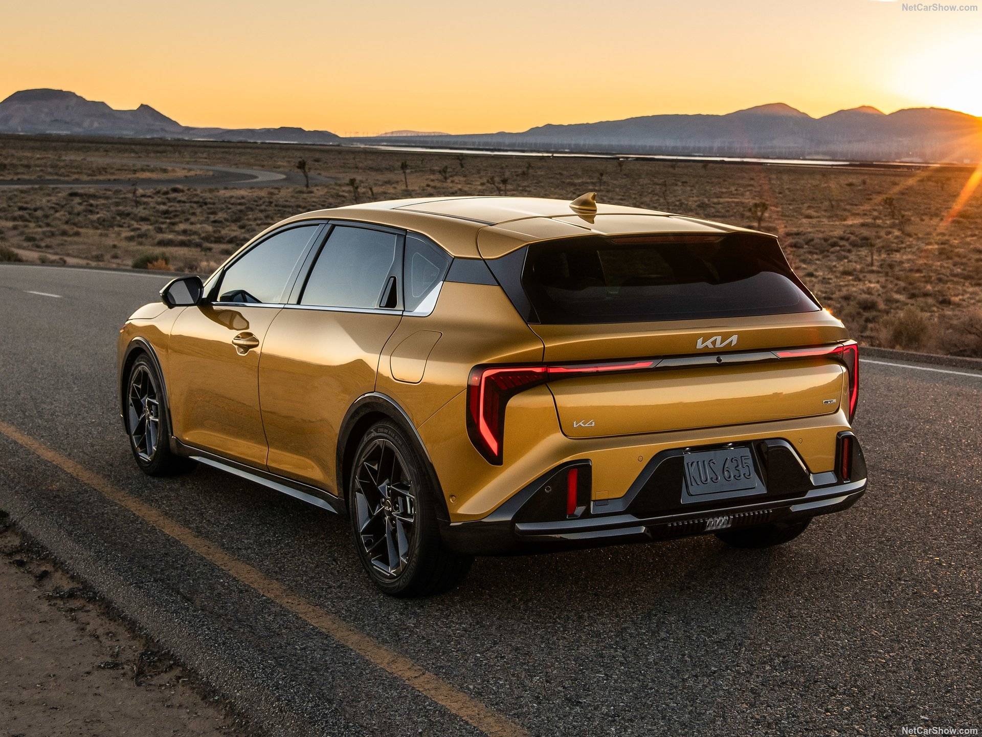 2026 kia k4 hatchback