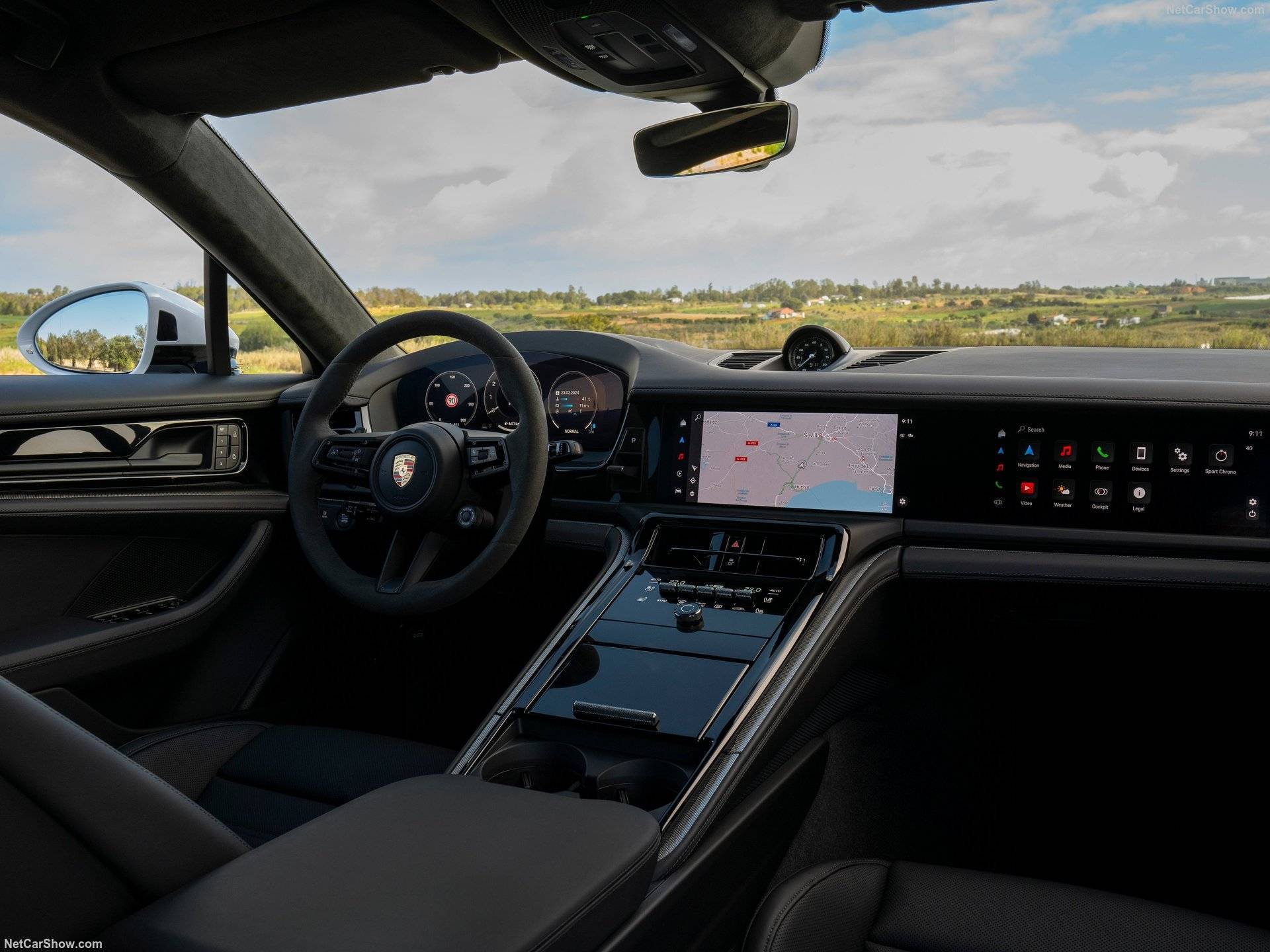 2024 Porsche Panamera 4