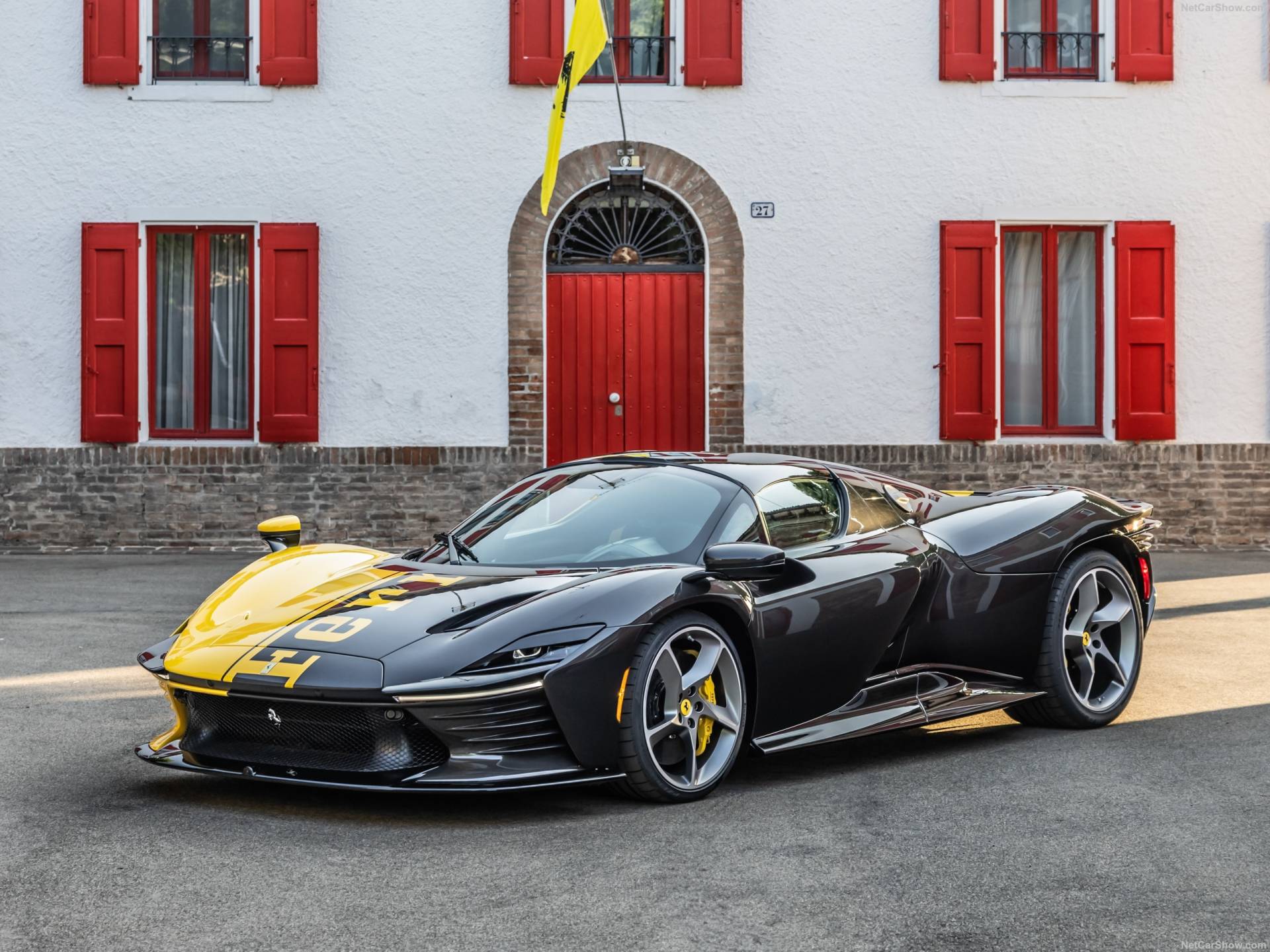 2025 Ferrari Daytona SP3 Tailor Made