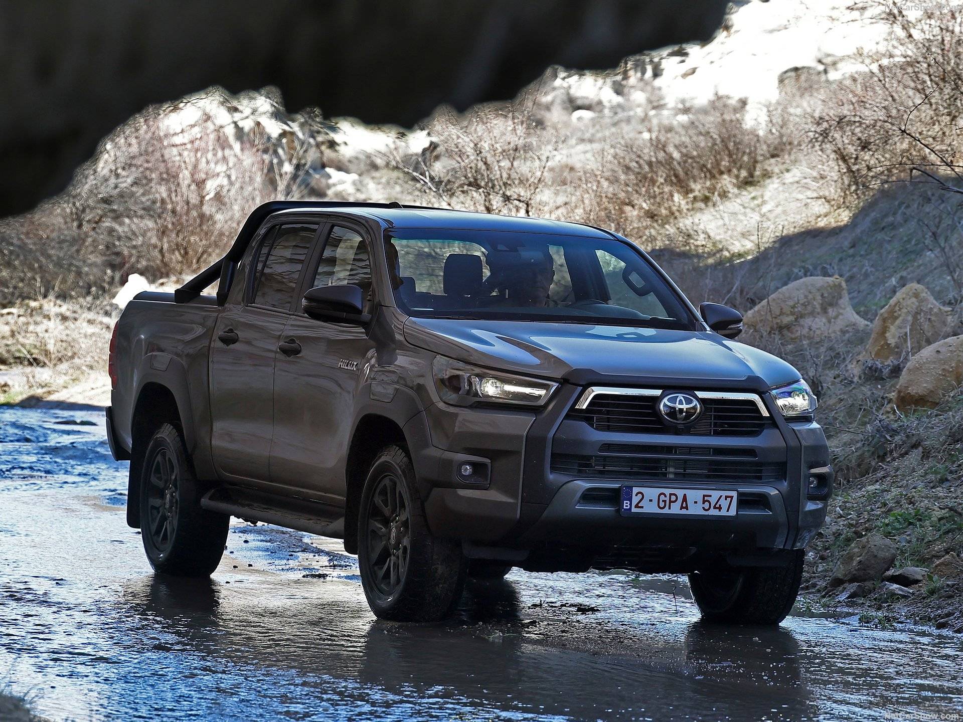 2025 Toyota Hilux Hybrid 48V