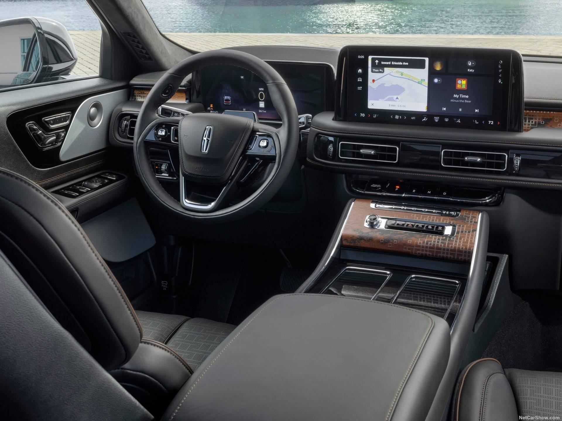 2025 Lincoln Aviator