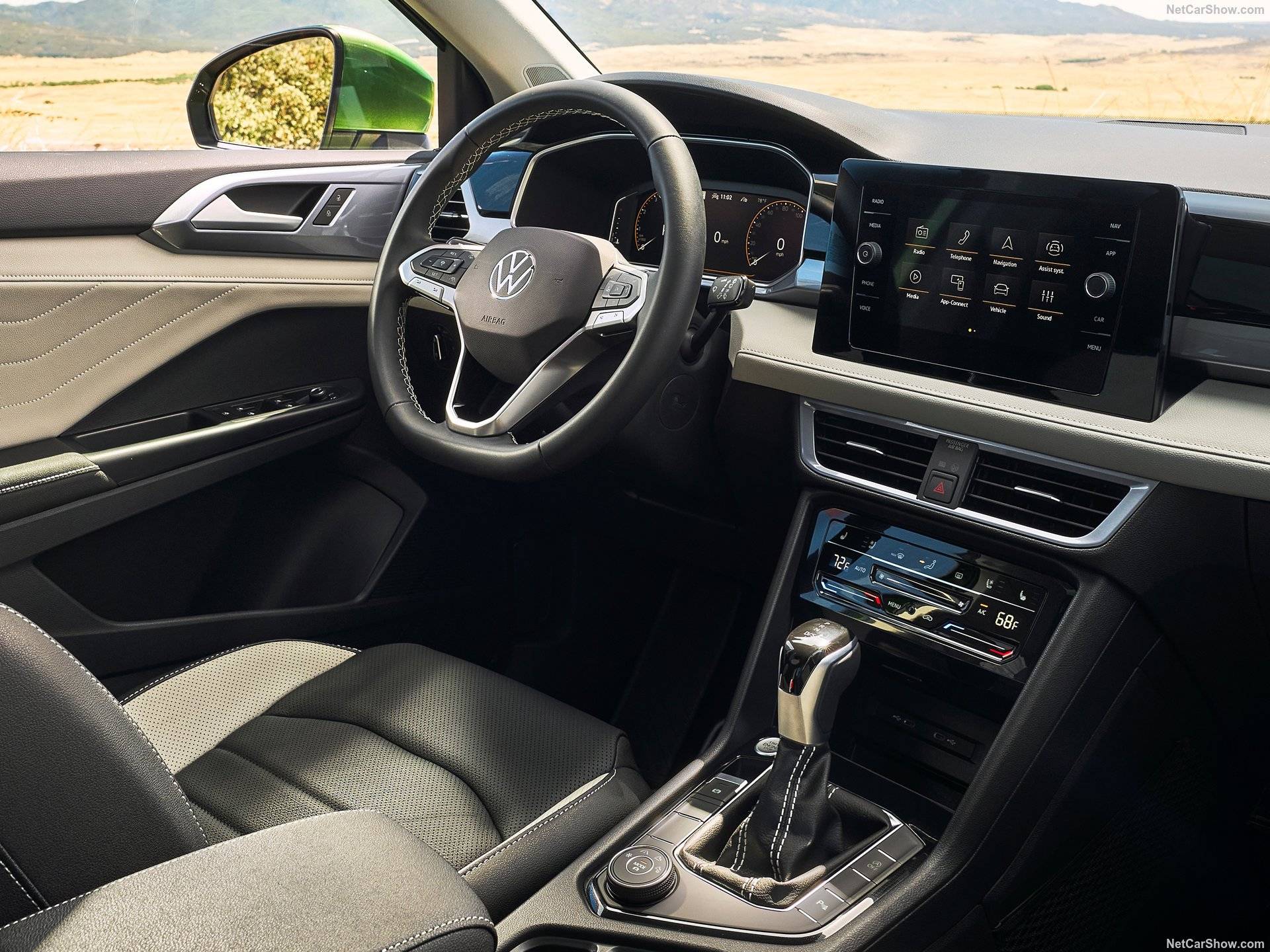 2025 Volkswagen Taos