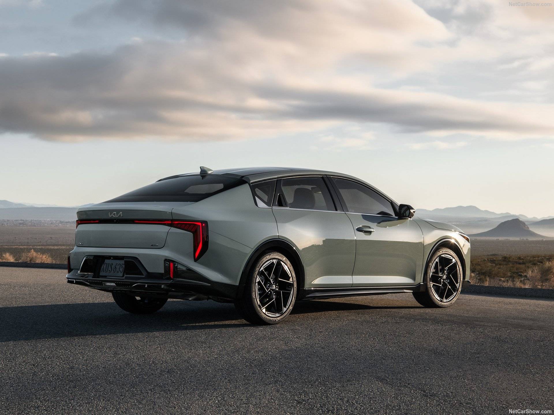 2025 kia k4